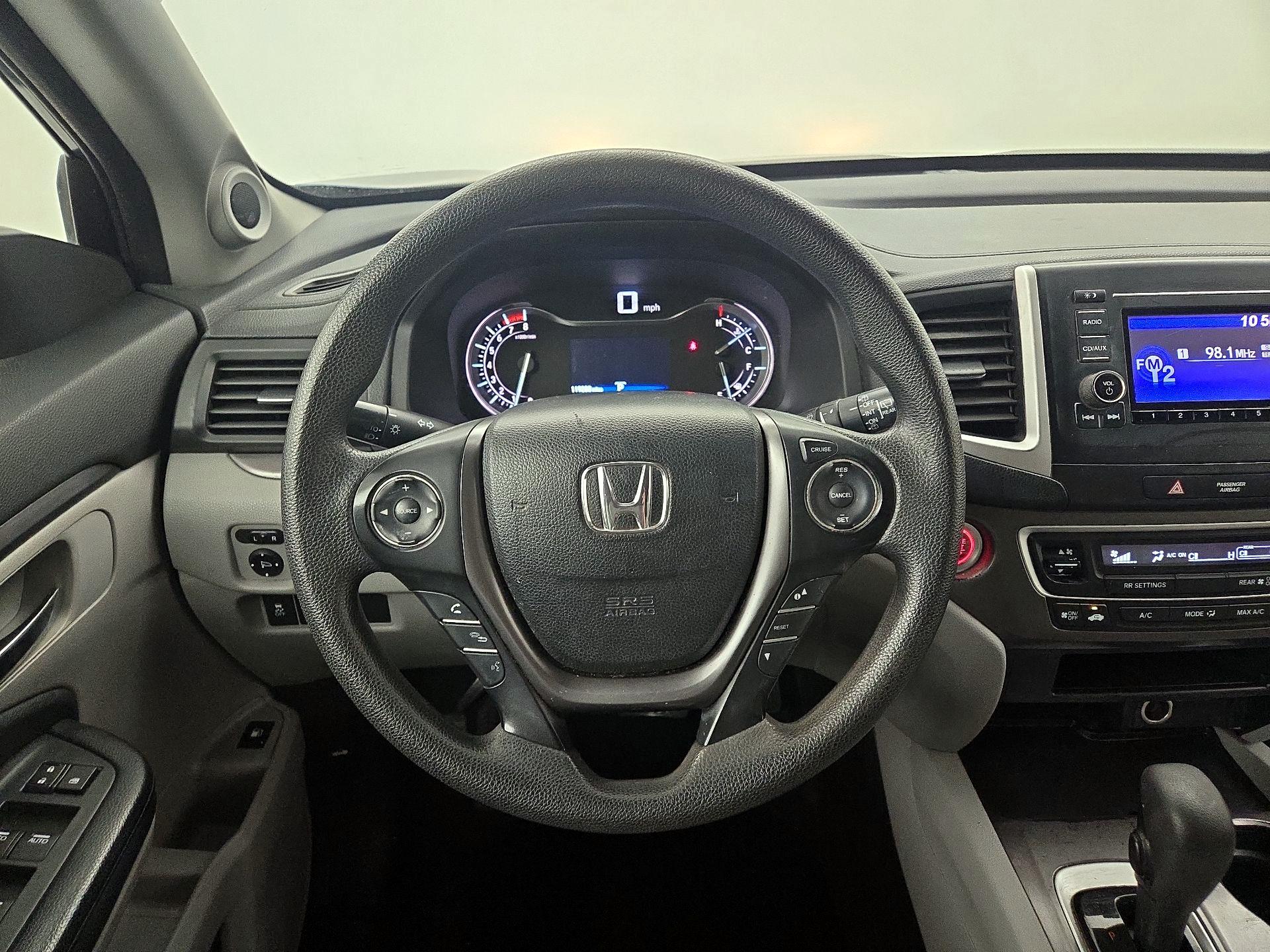 Thumbnail: 2016 Honda Pilot - 10