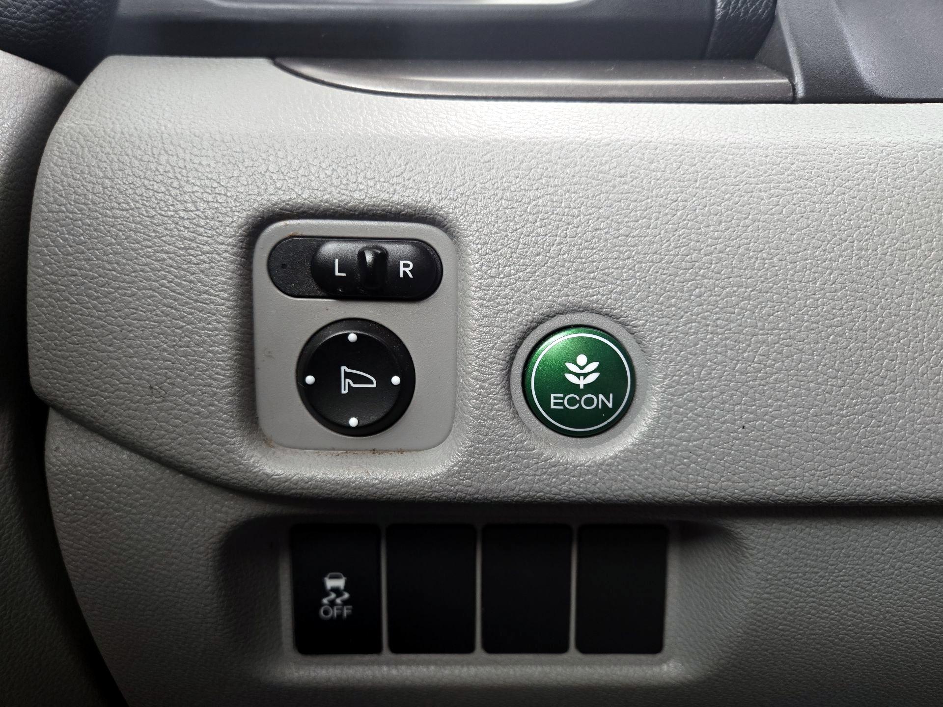 Thumbnail: 2016 Honda Pilot - 13