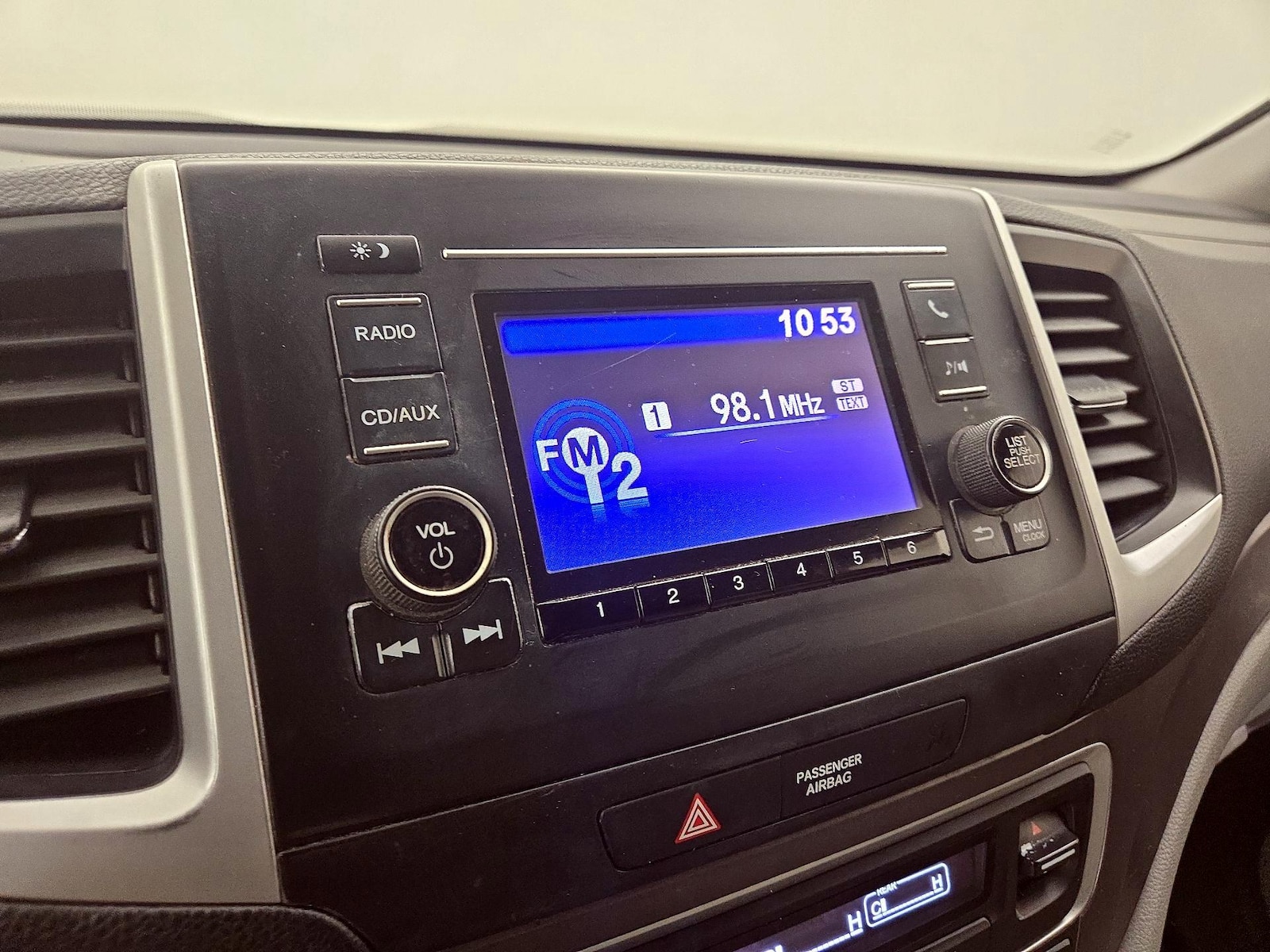 2016 Honda Pilot LX, photo 16
