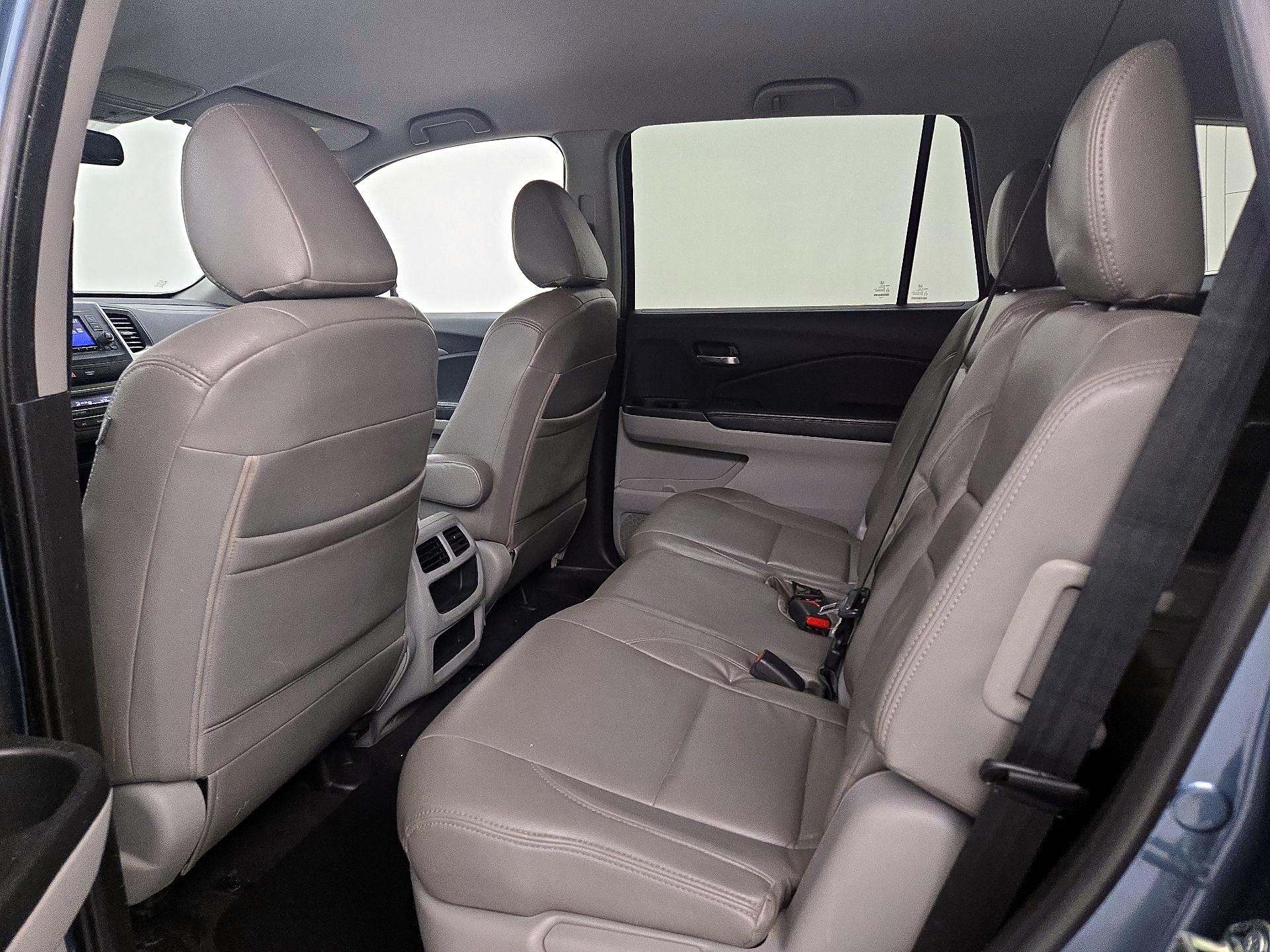 Thumbnail: 2016 Honda Pilot - 19
