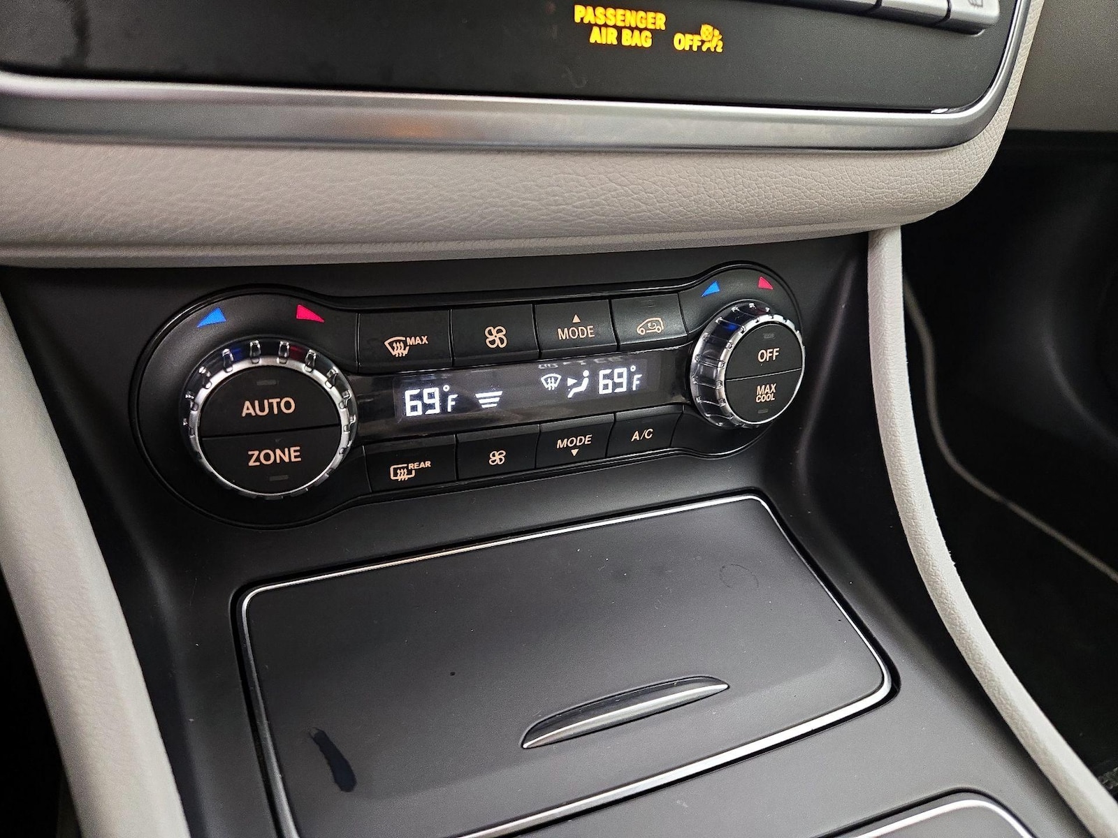 2019 Mercedes-Benz GLA-Class GLA250 - Photo 17