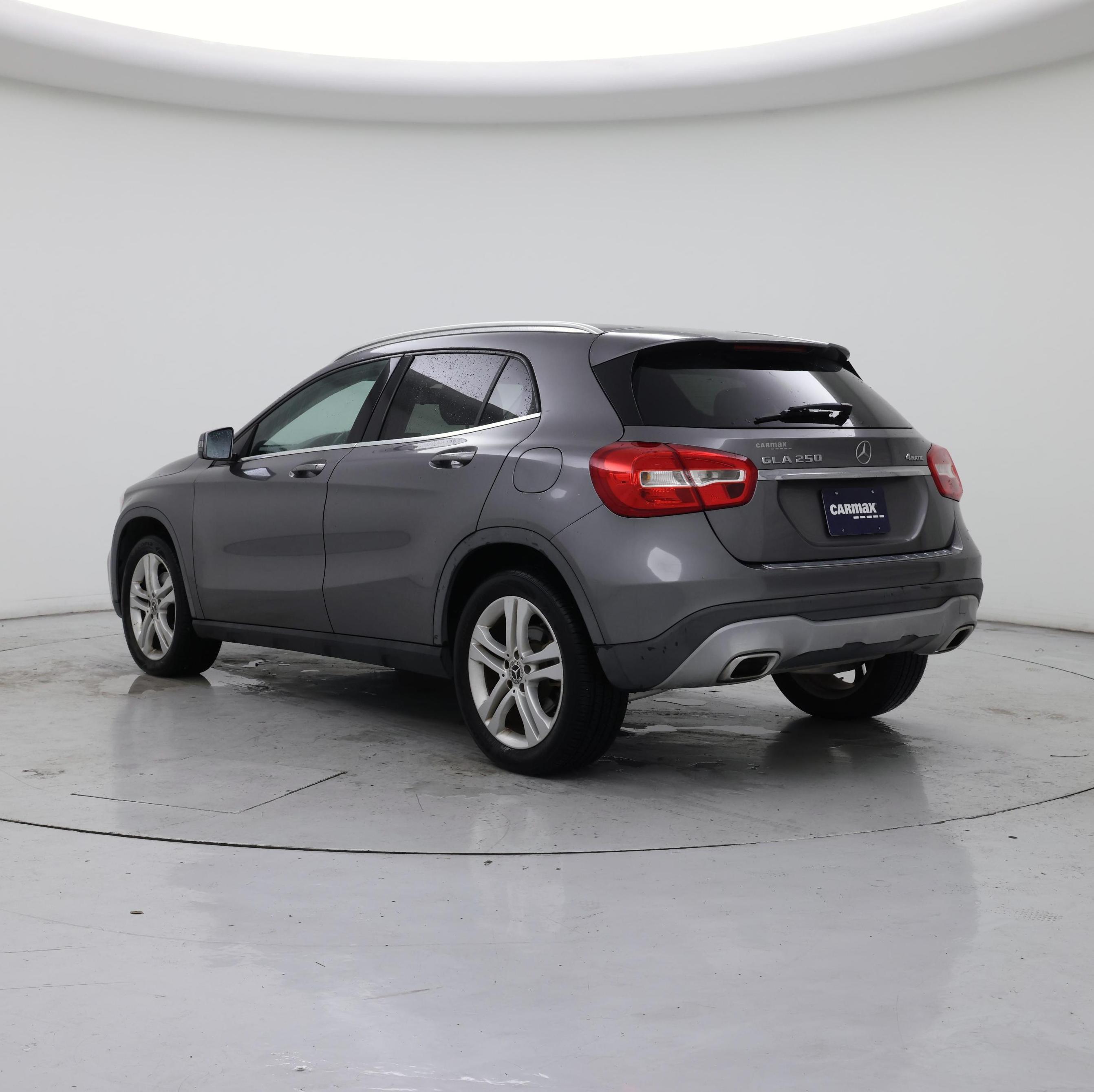 Thumbnail: 2019 Mercedes-Benz GLA - 2