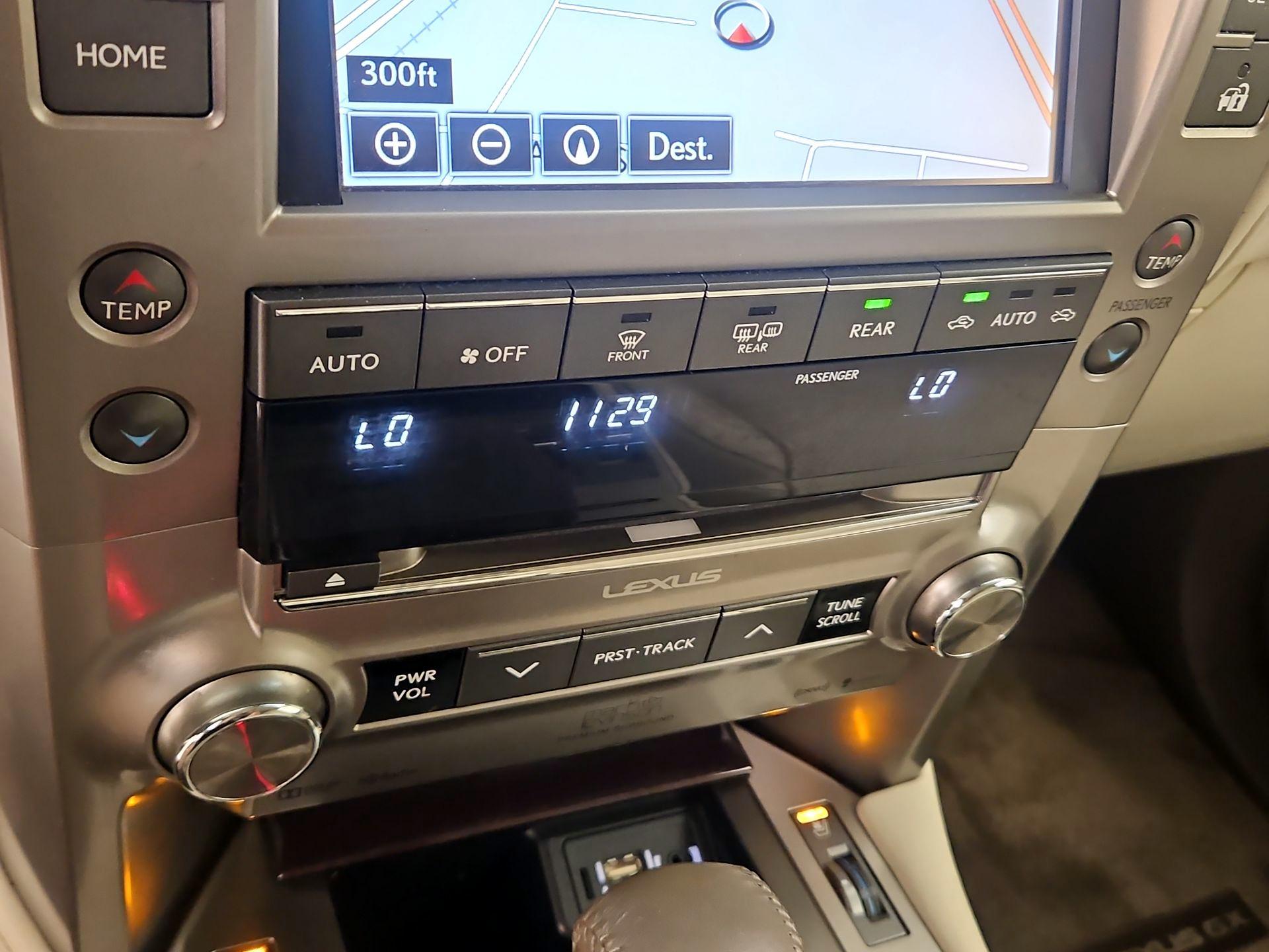 Thumbnail: 2014 Lexus GX - 17
