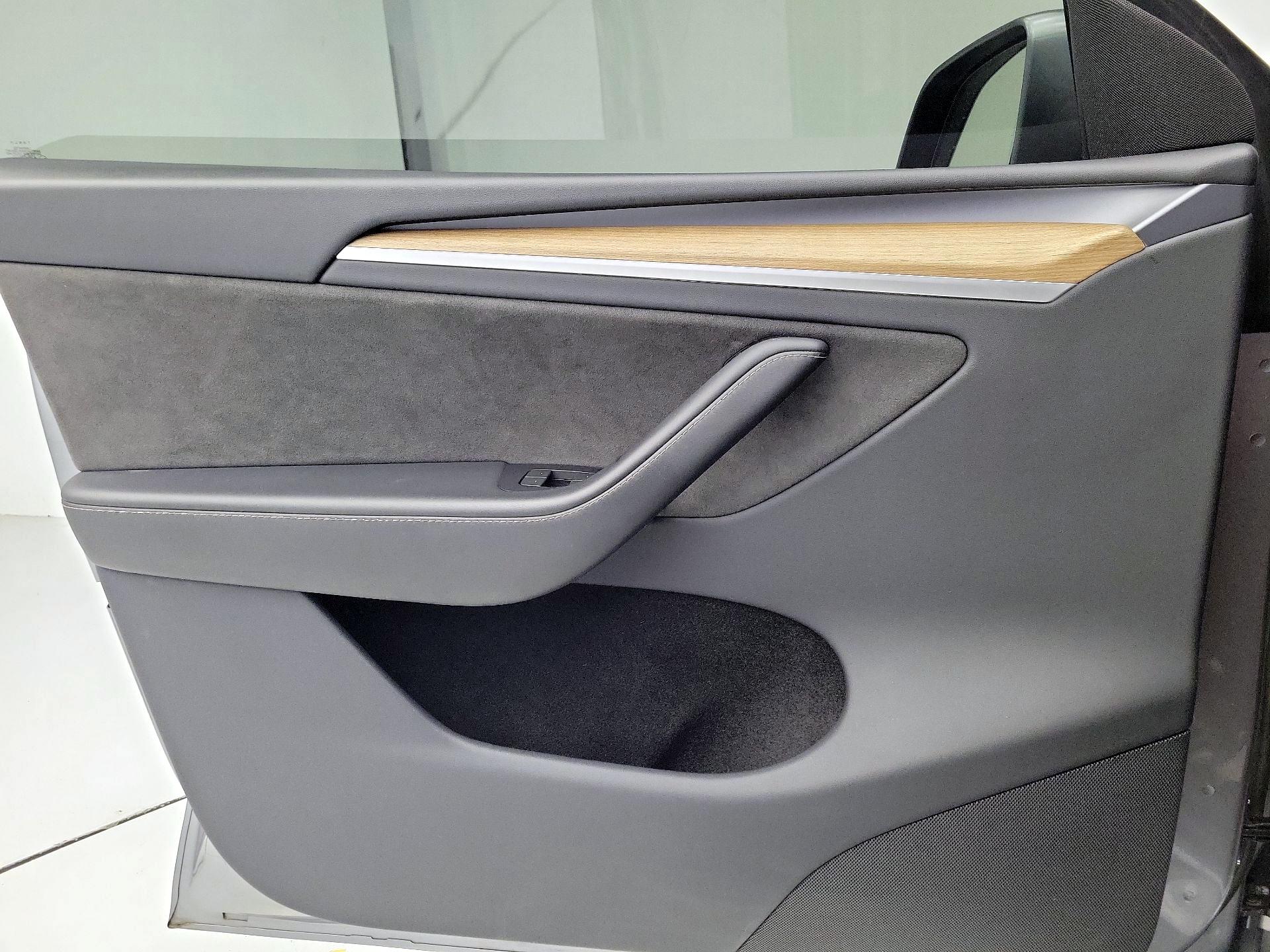 Thumbnail: 2024 Tesla Model Y - 12