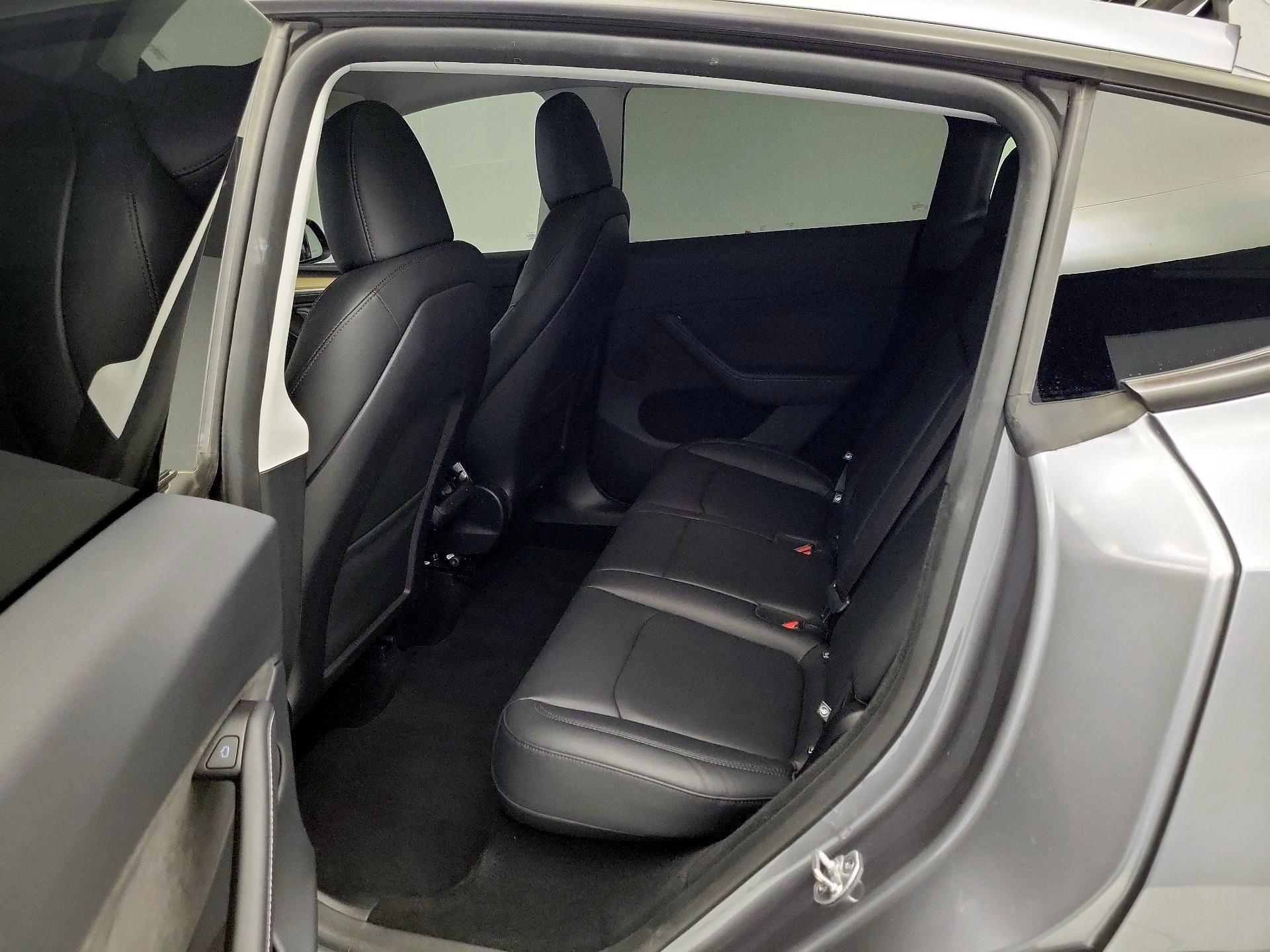 Thumbnail: 2024 Tesla Model Y - 18
