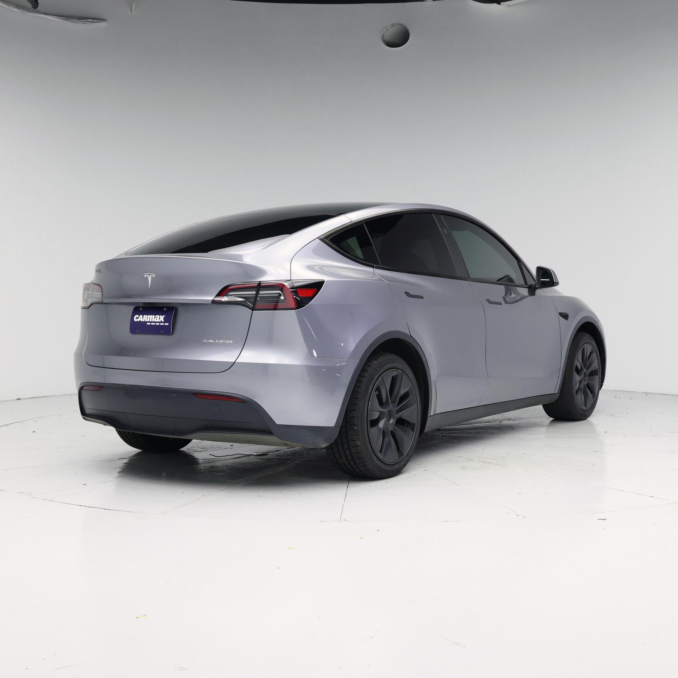 Thumbnail: 2024 Tesla Model Y - 8