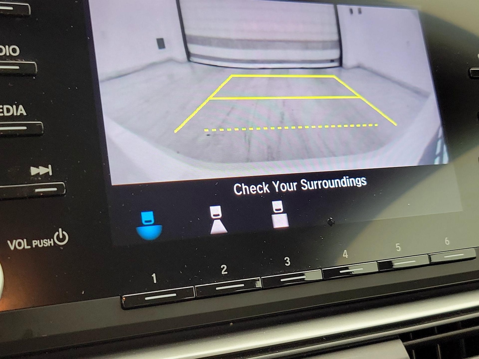 2019 Honda Accord LX - Photo 15