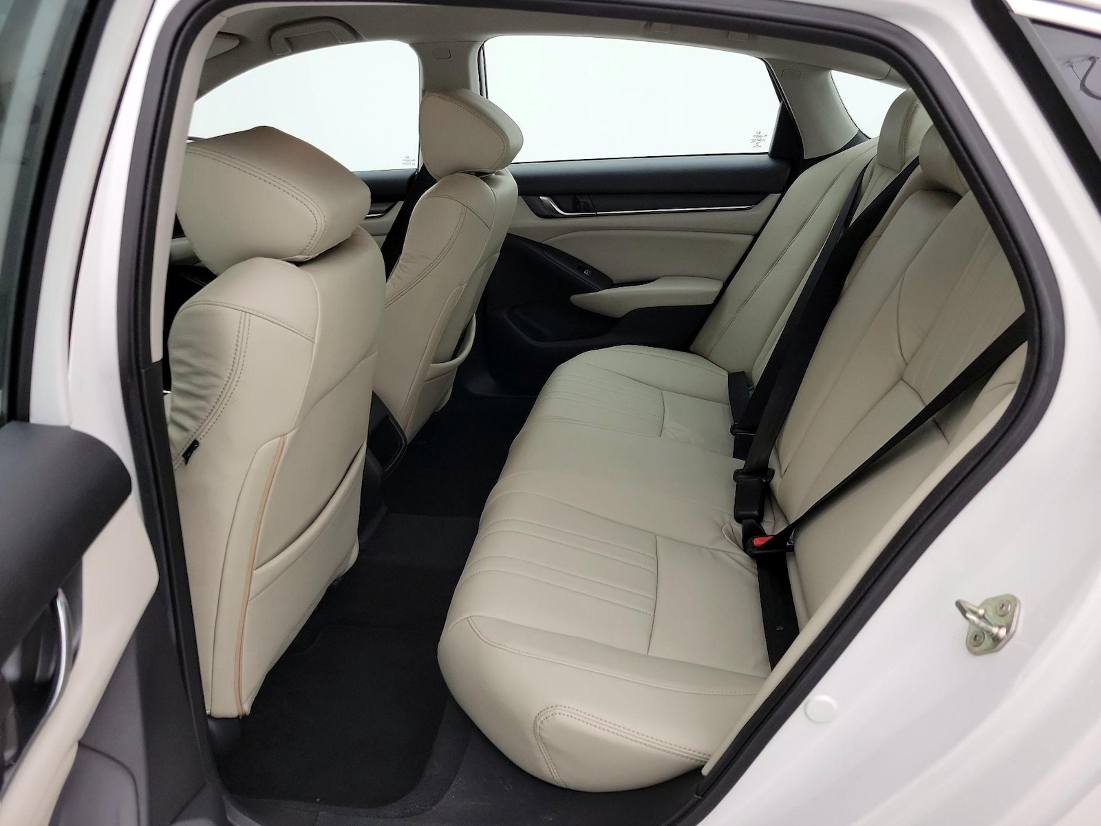 2019 Honda Accord LX - Photo 20