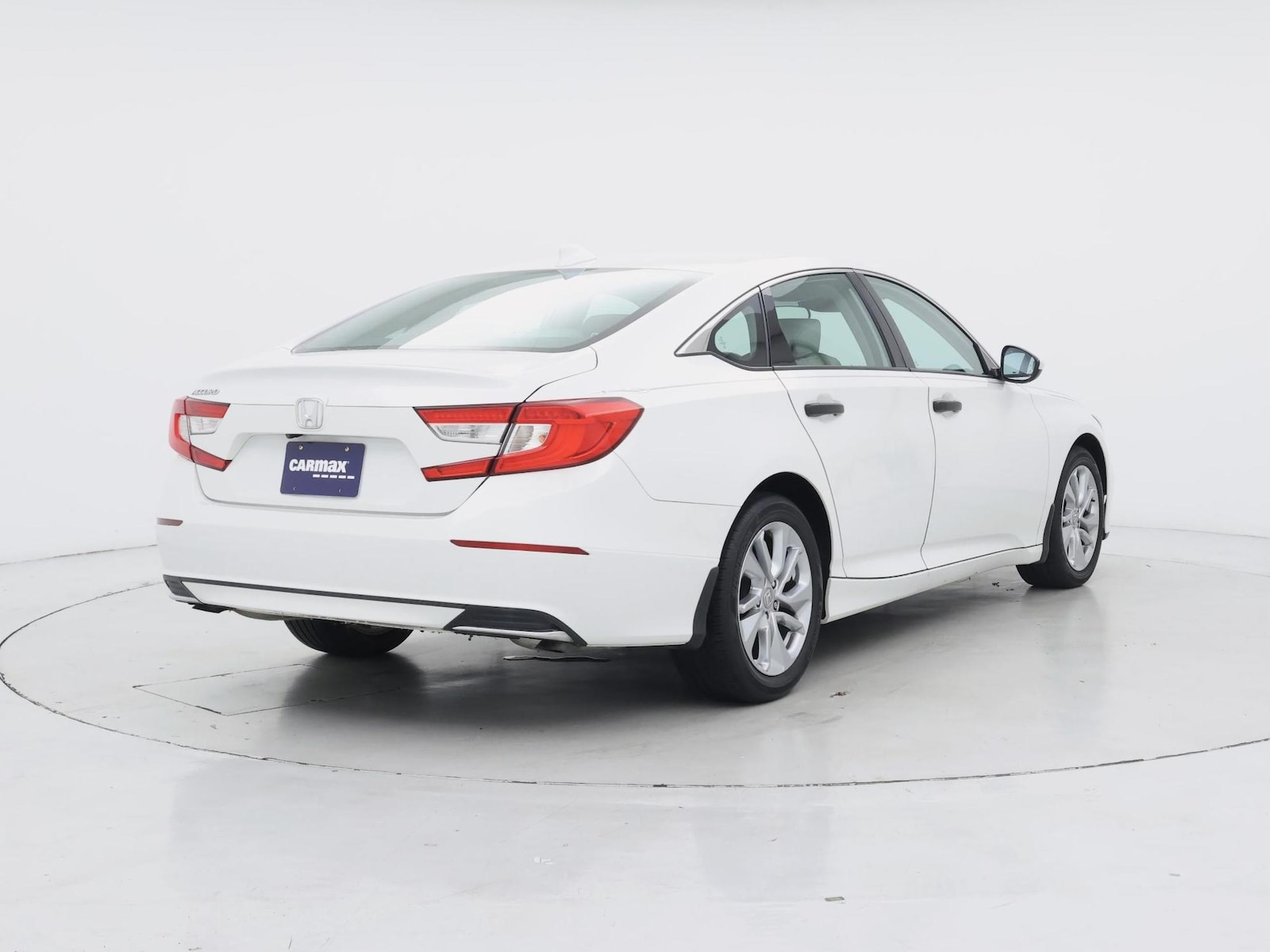 2019 Honda Accord LX - Photo 9