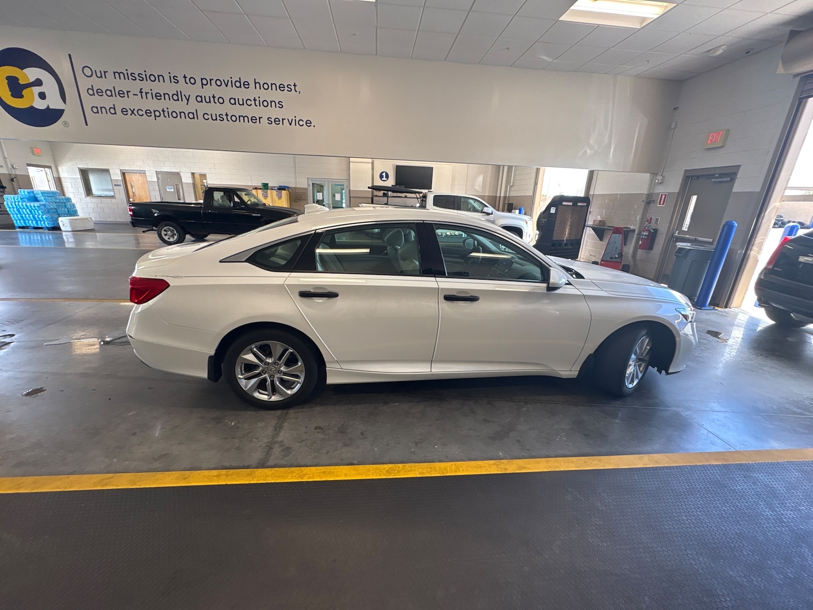 2019 Honda Accord LX - Photo 40