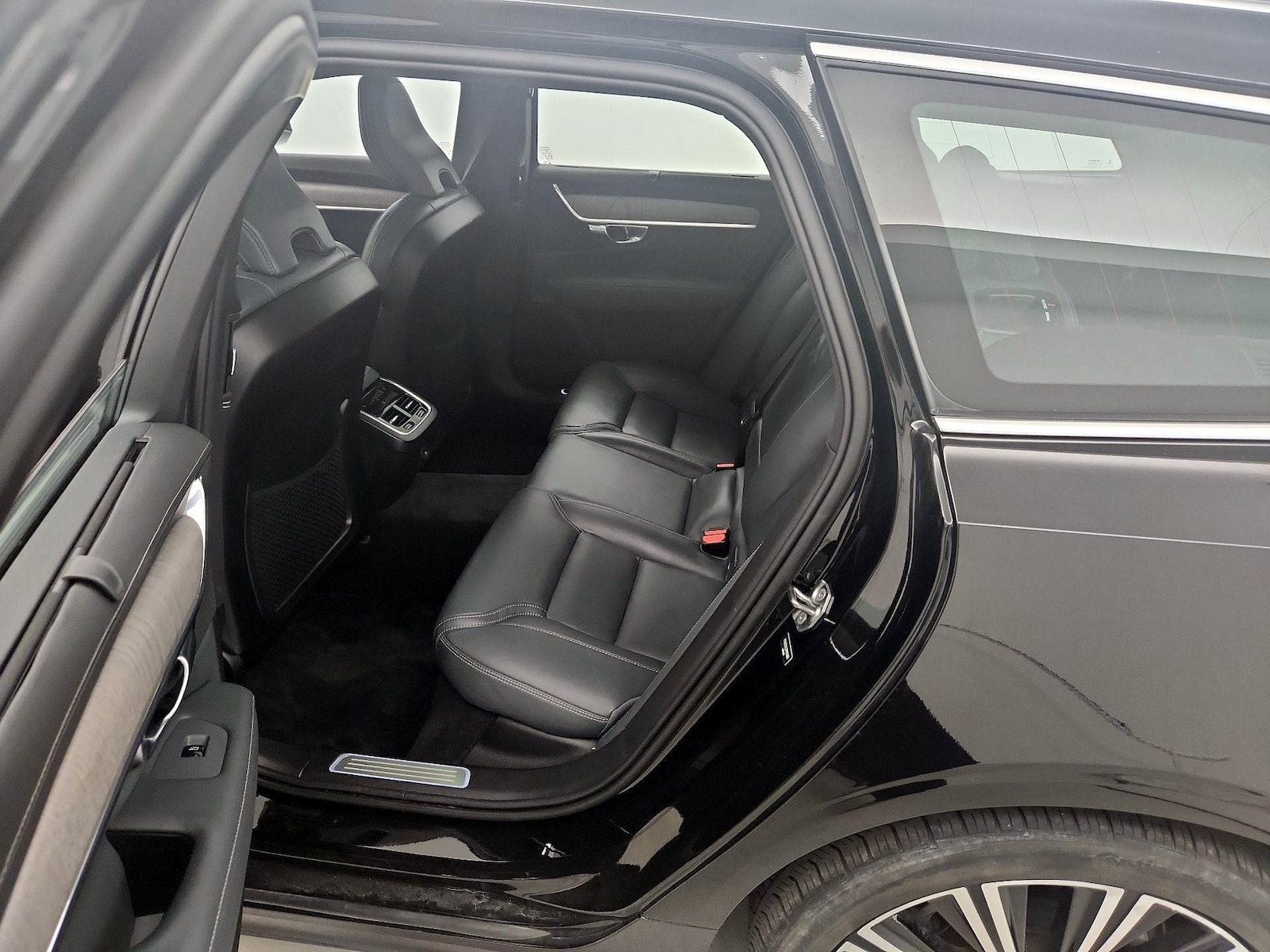 2021 Volvo V90 Inscription - Photo 21