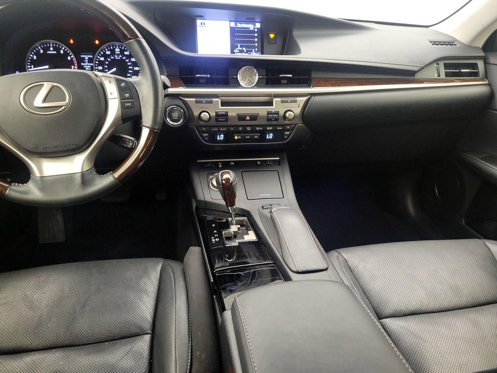 Thumbnail: 2014 Lexus ES - 9
