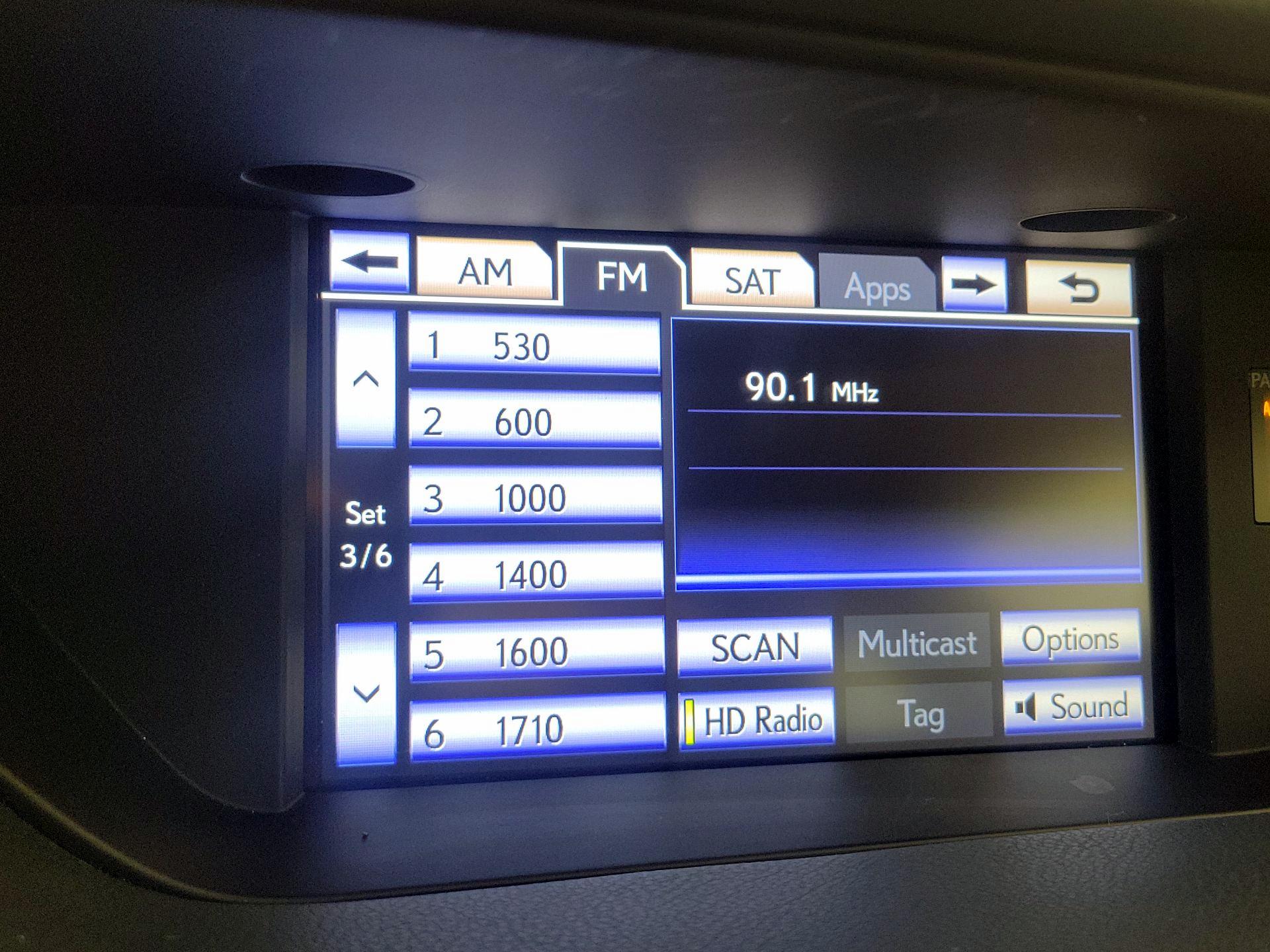 Thumbnail: 2014 Lexus ES - 16