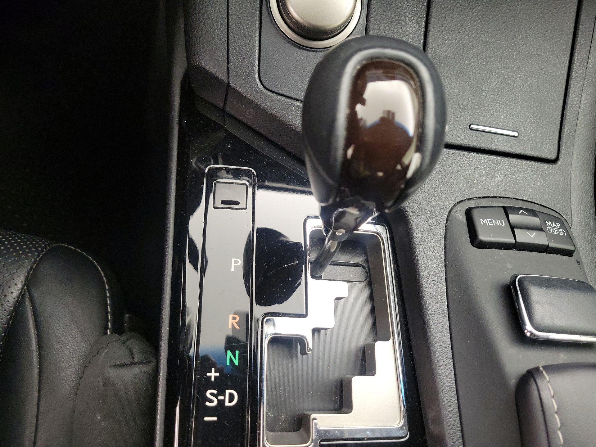 Thumbnail: 2014 Lexus ES - 18