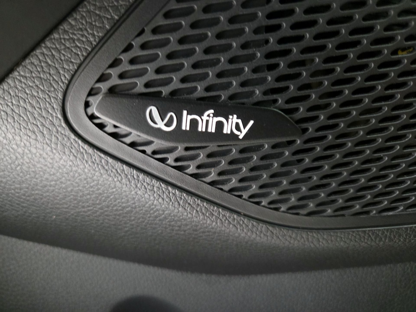 2018 Hyundai Santa Fe SE Ultimate - Photo 28