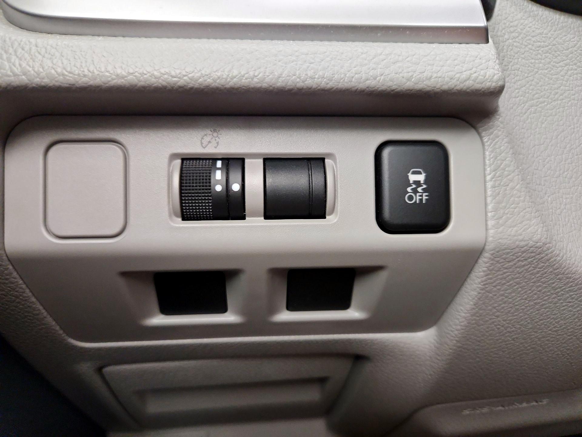 Thumbnail: 2017 Subaru Forester - 13
