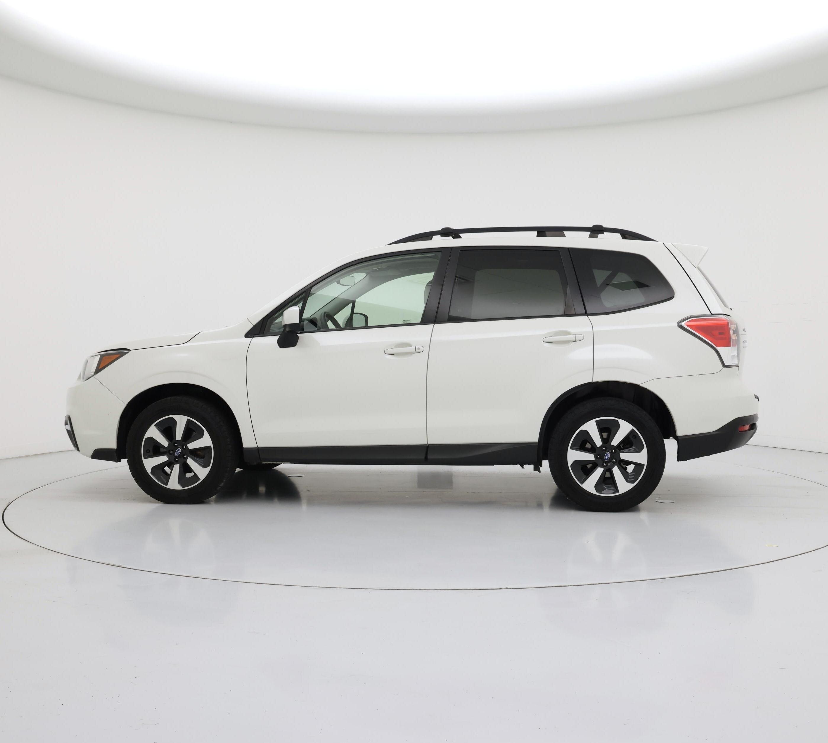 Thumbnail: 2017 Subaru Forester - 3