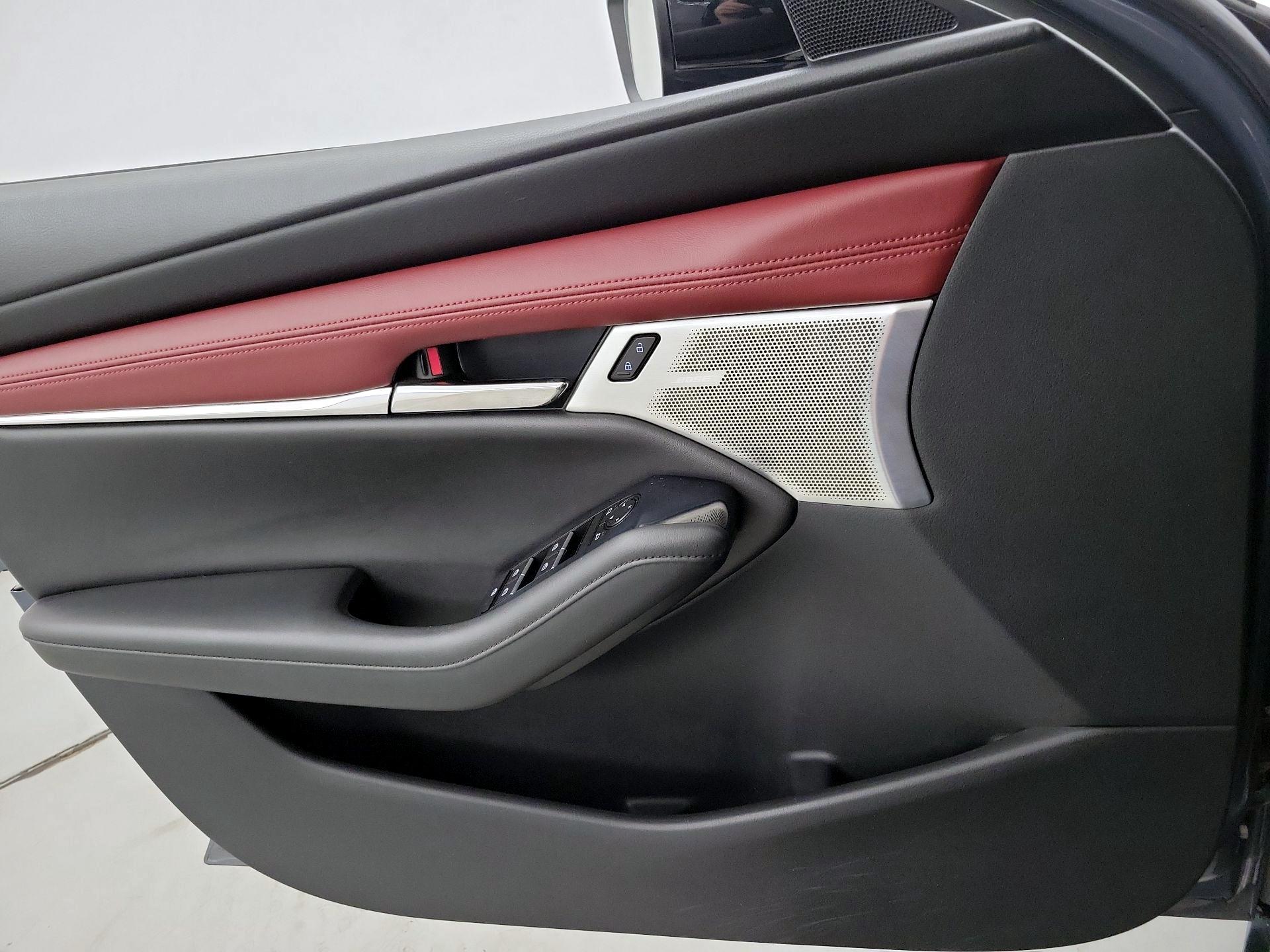 Thumbnail: 2021 Mazda Mazda3 - 12
