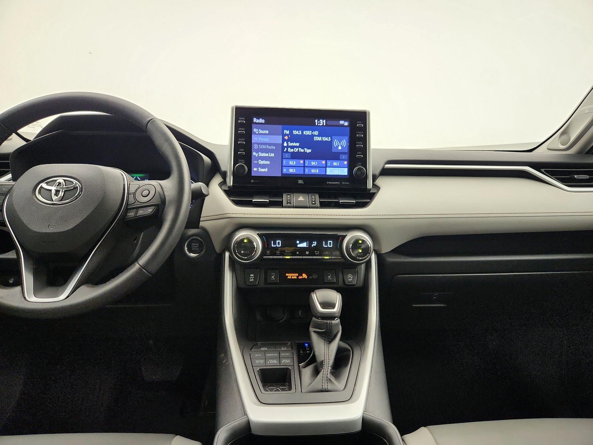 Thumbnail: 2022 Toyota RAV4 - 9