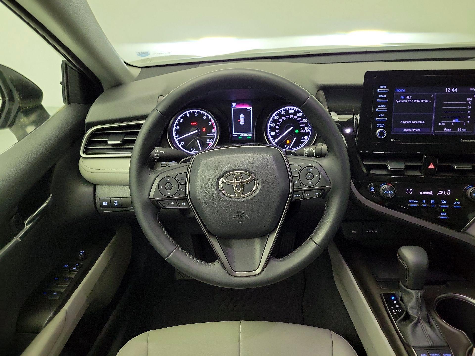 Thumbnail: 2022 Toyota Camry - 10
