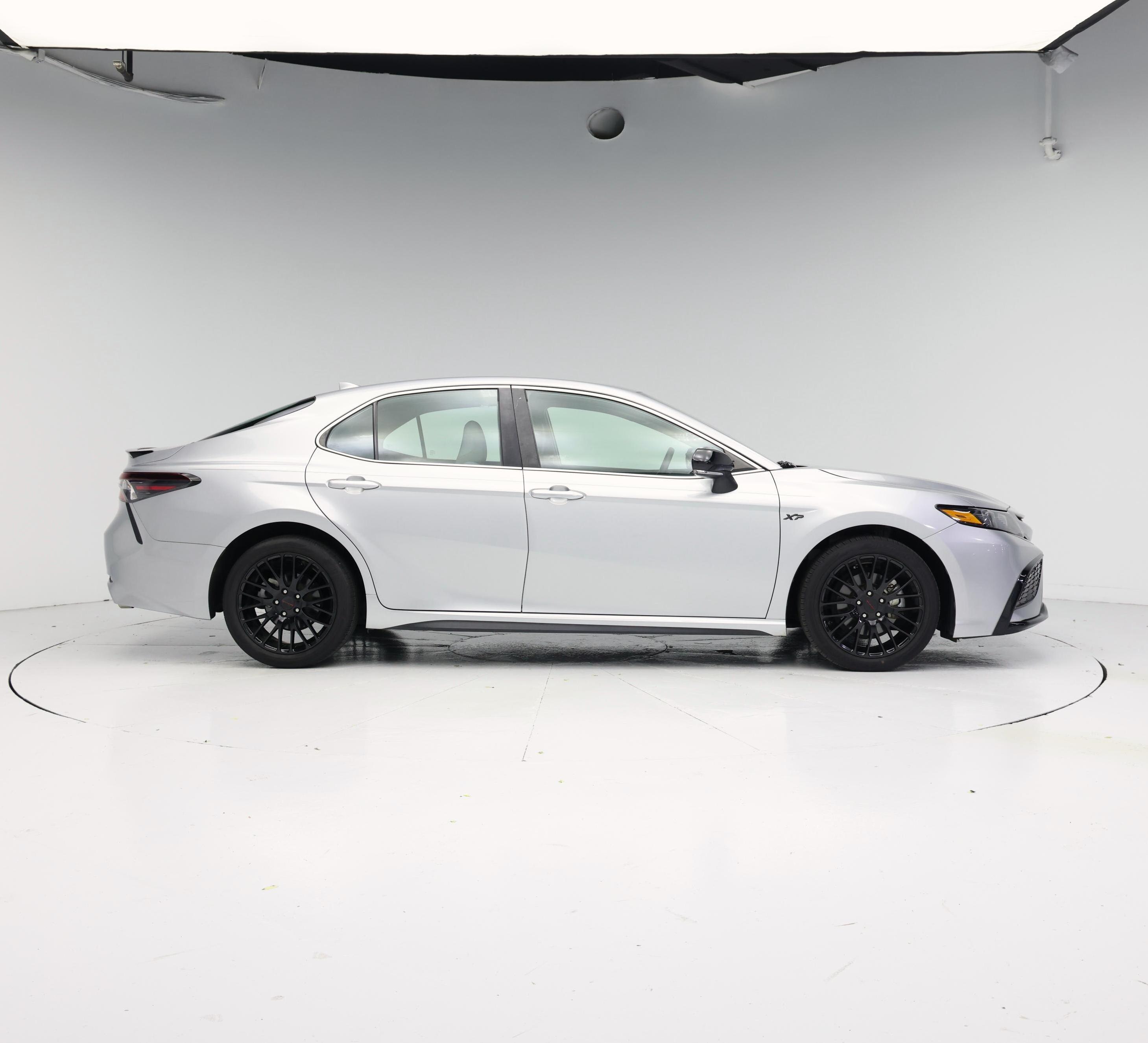 Thumbnail: 2022 Toyota Camry - 7