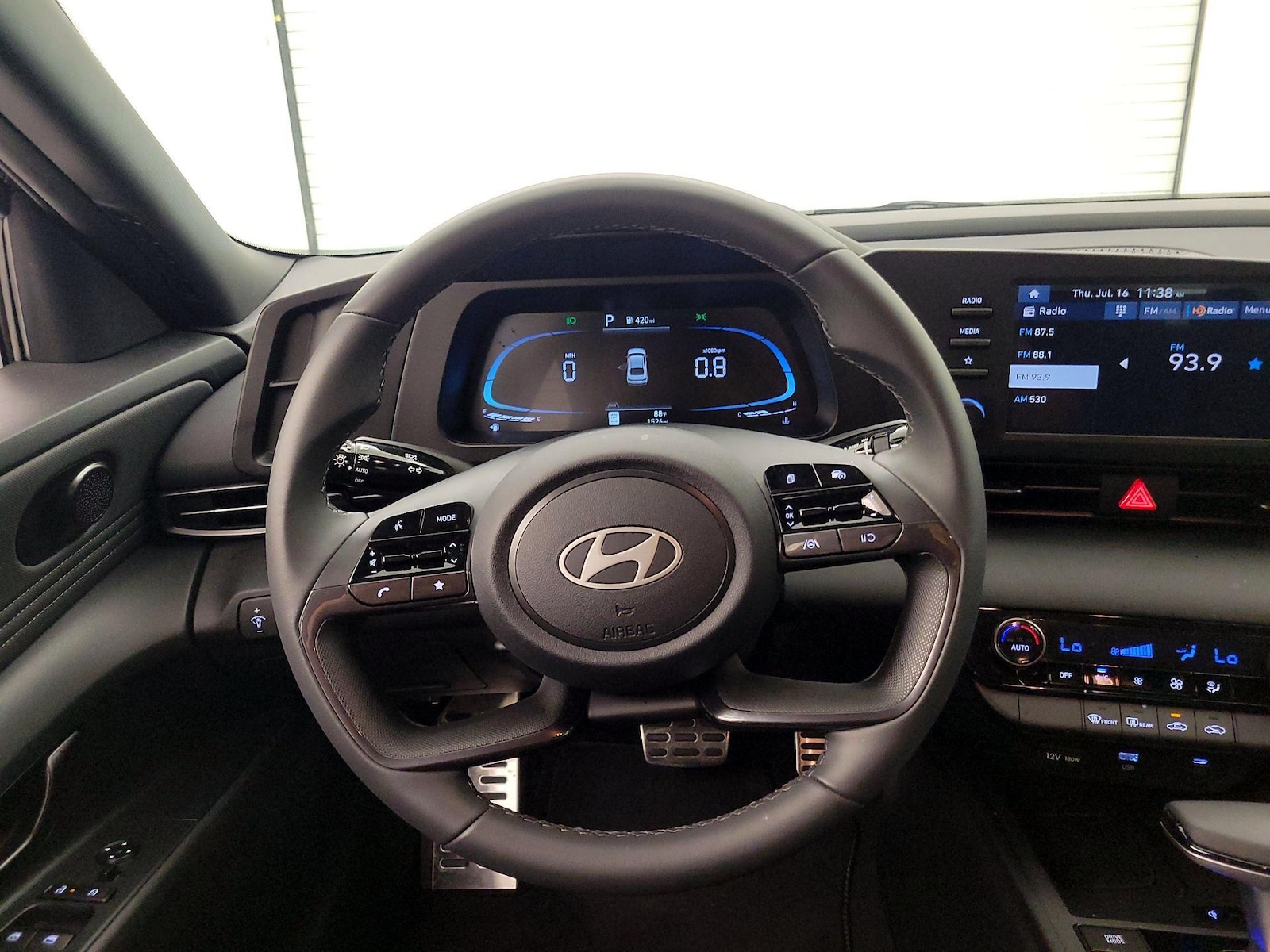 2026 Hyundai Elantra SEL Sport - Photo 11