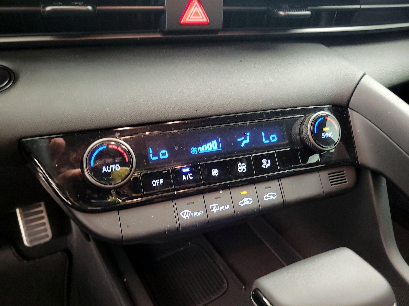 2026 Hyundai Elantra SEL Sport - Photo 17