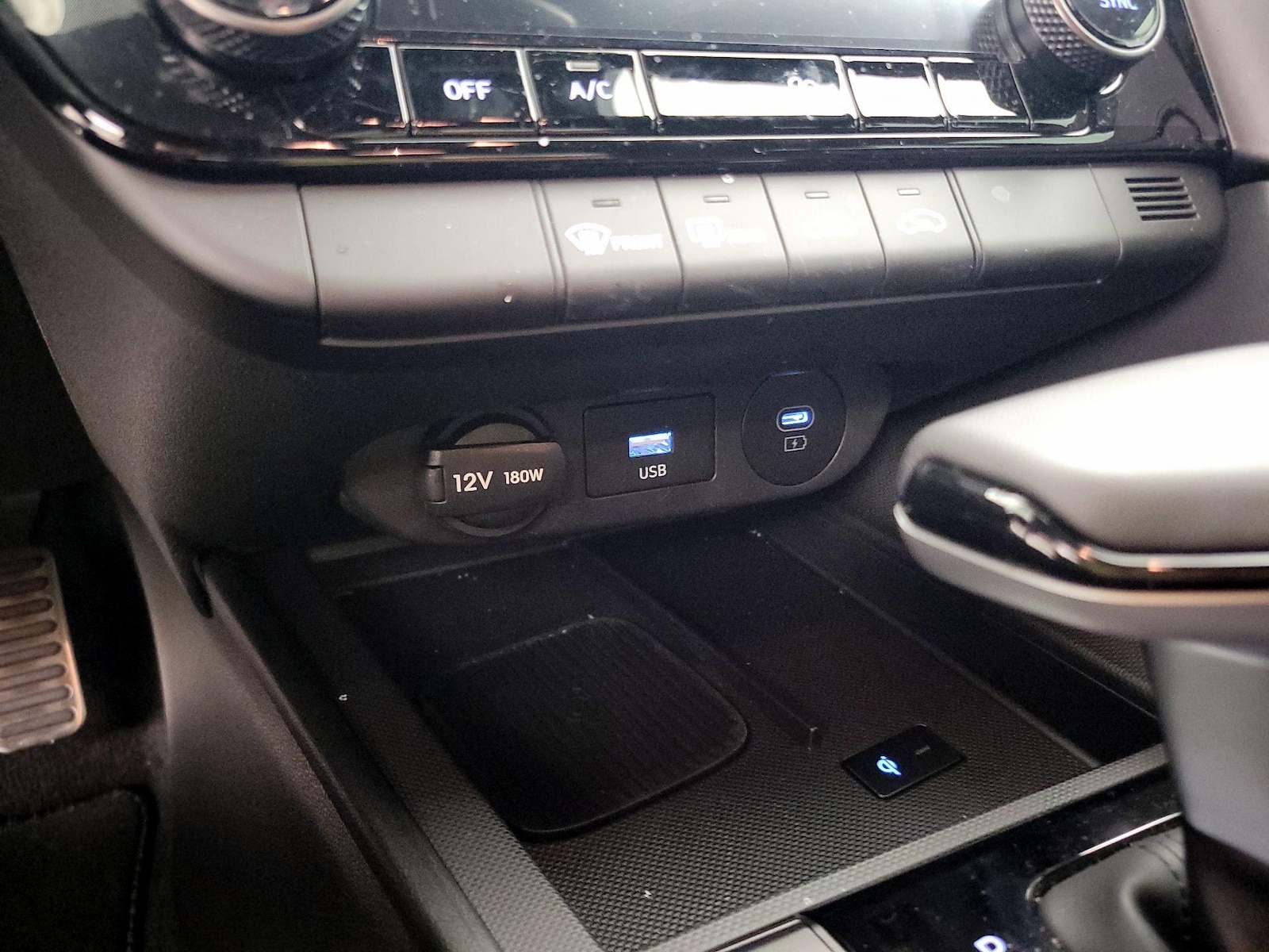 2026 Hyundai Elantra SEL Sport - Photo 19