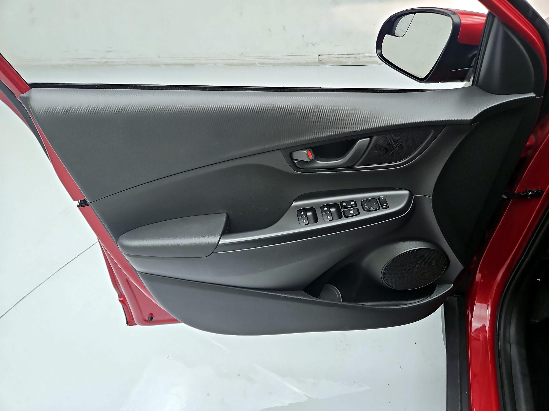 Thumbnail: 2019 Hyundai Kona - 12