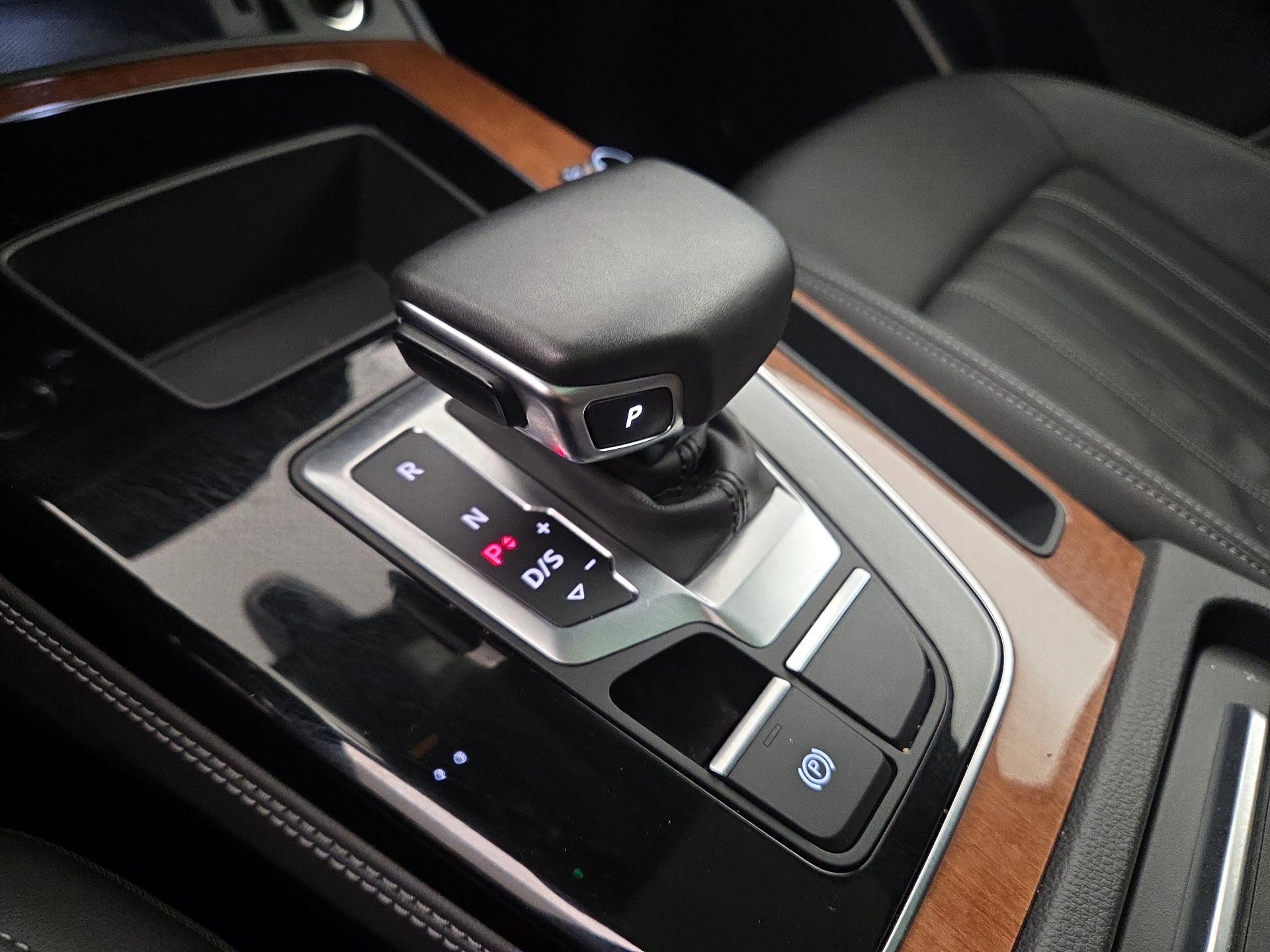 Thumbnail: 2021 Audi Q5 - 18