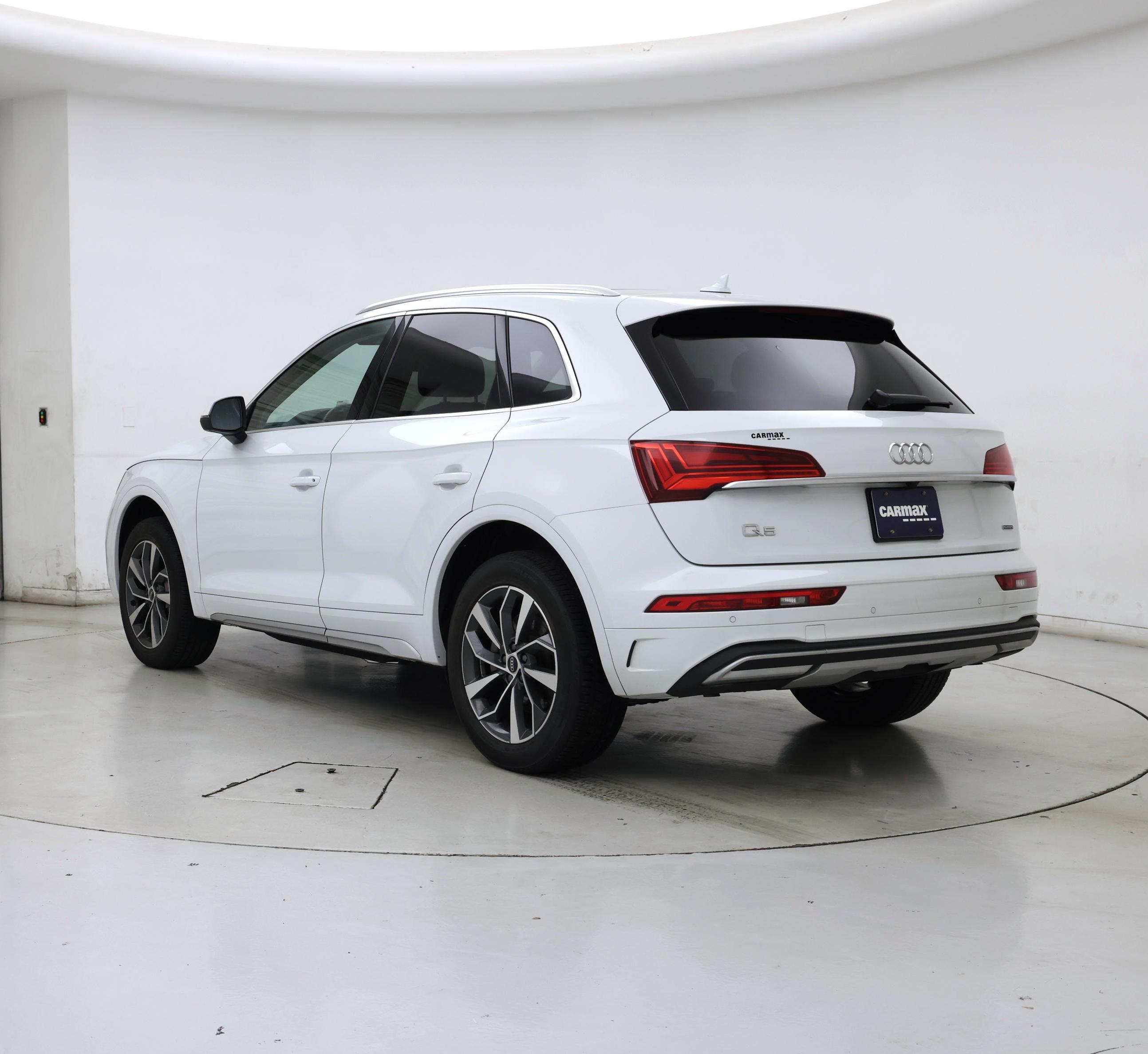 Thumbnail: 2021 Audi Q5 - 2
