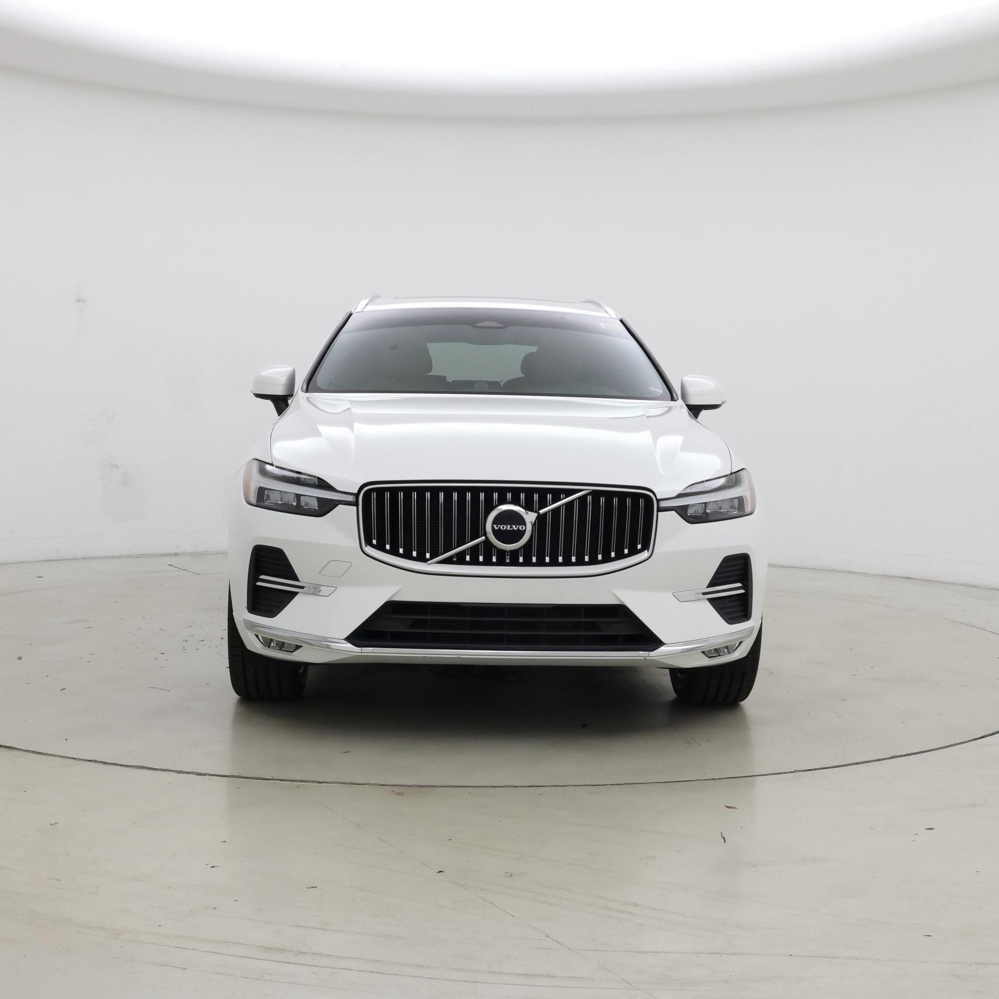 Thumbnail: 2022 Volvo XC60 - 5