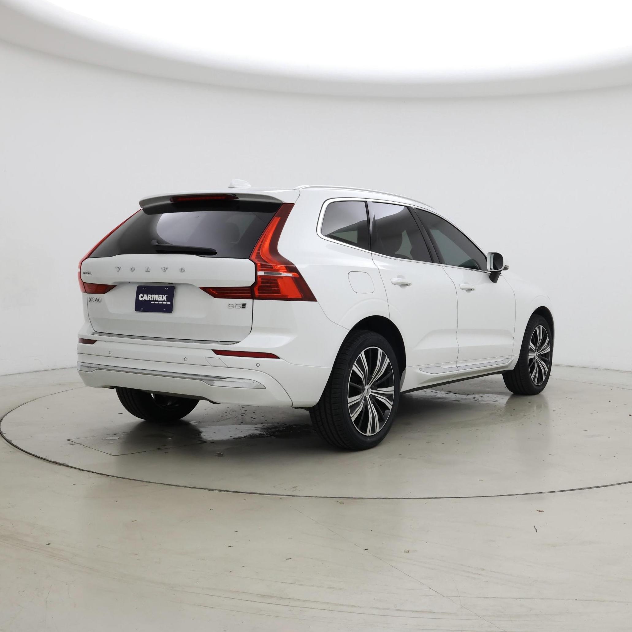 Thumbnail: 2022 Volvo XC60 - 8