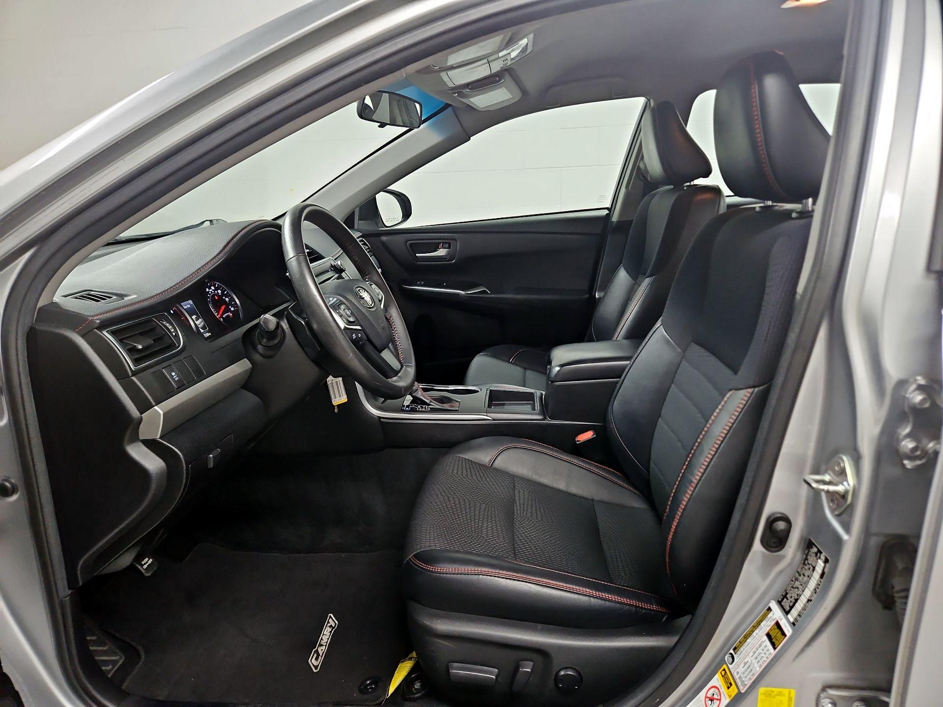 Thumbnail: 2017 Toyota Camry - 11