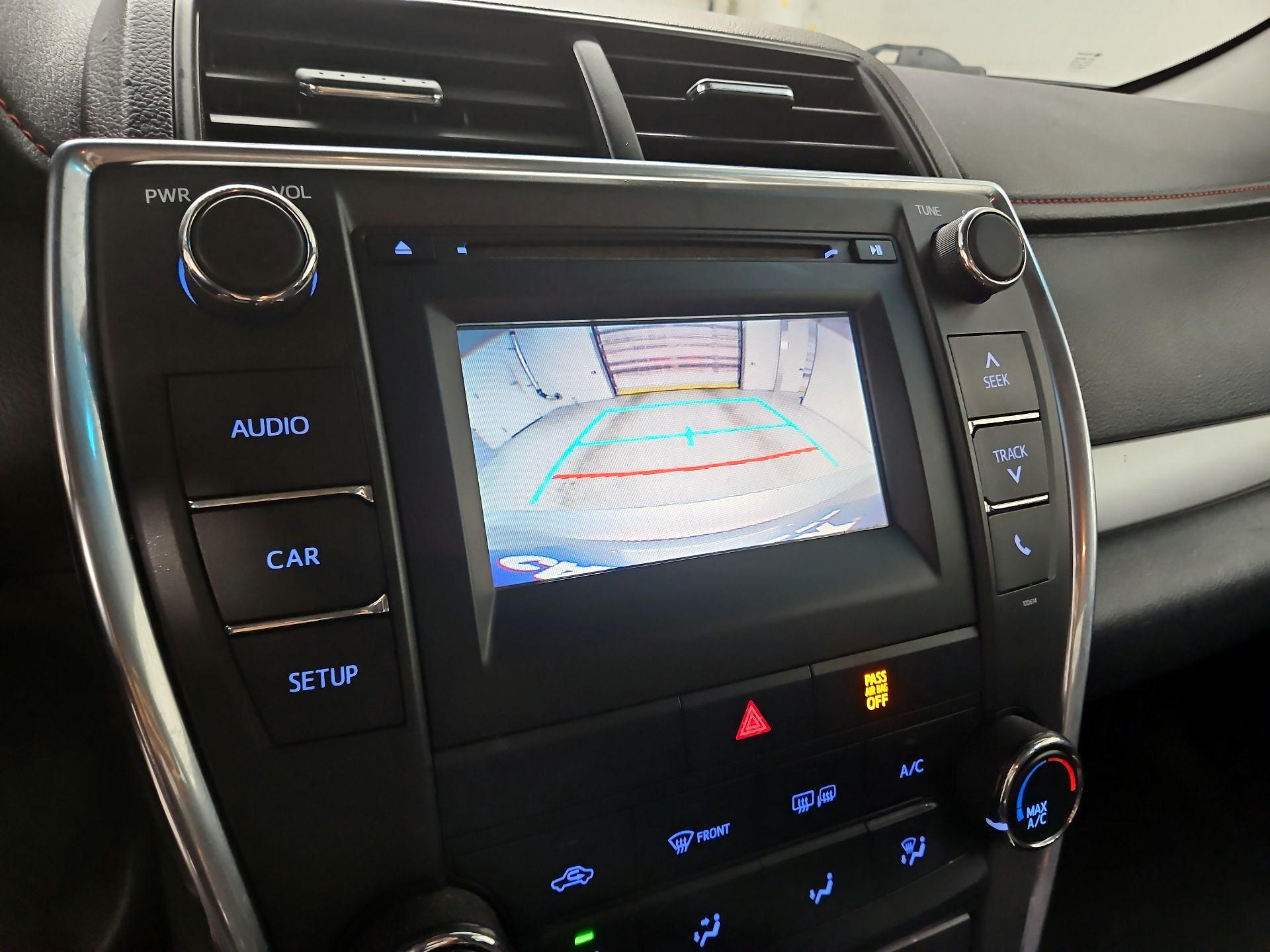 Thumbnail: 2017 Toyota Camry - 14