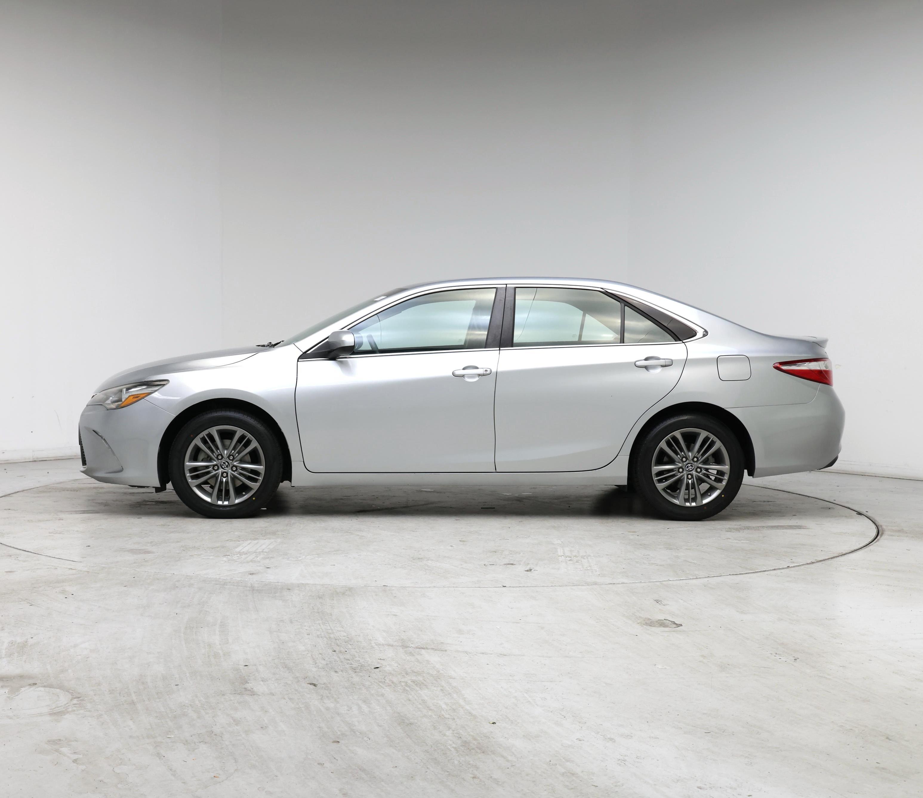 Thumbnail: 2017 Toyota Camry - 3