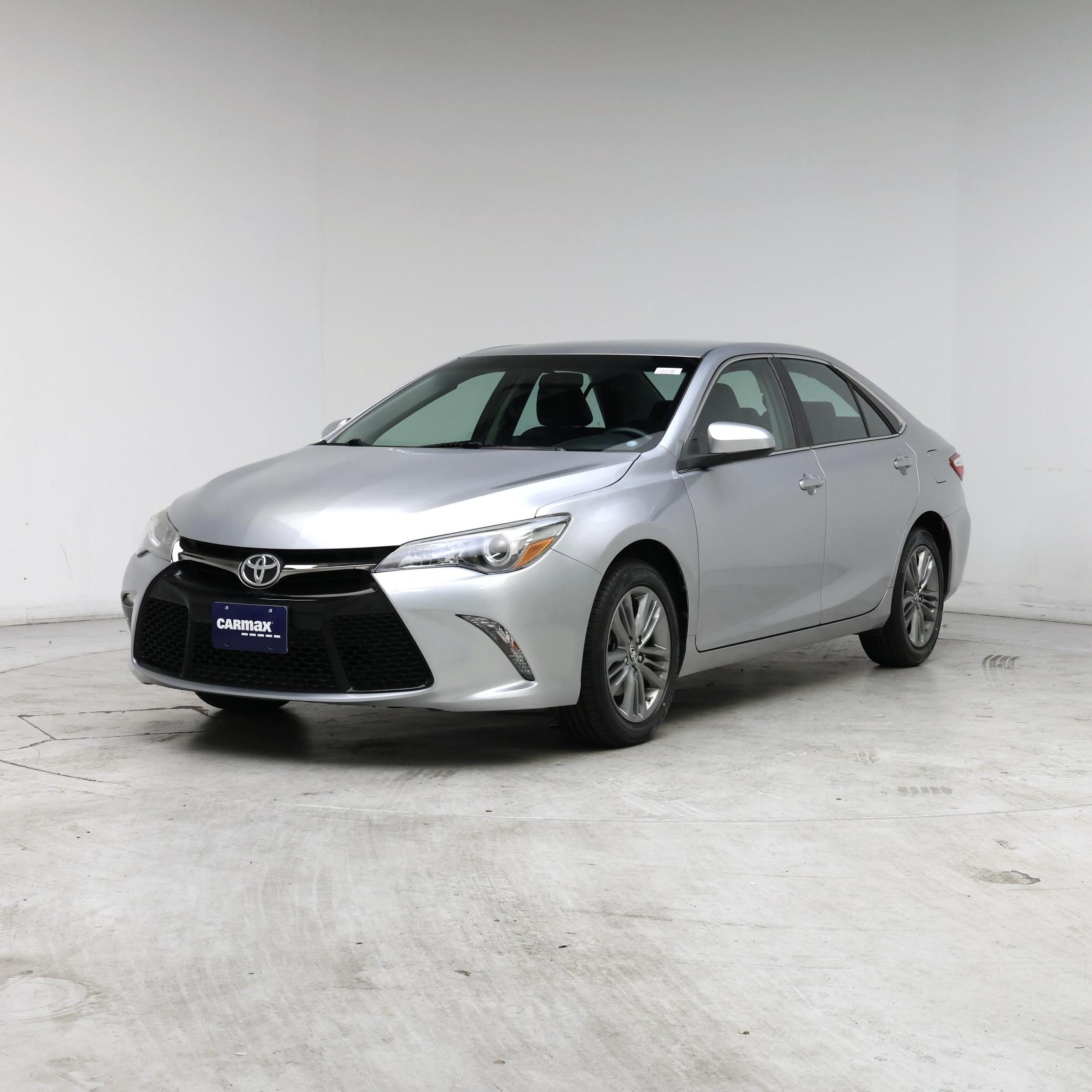 Thumbnail: 2017 Toyota Camry - 4
