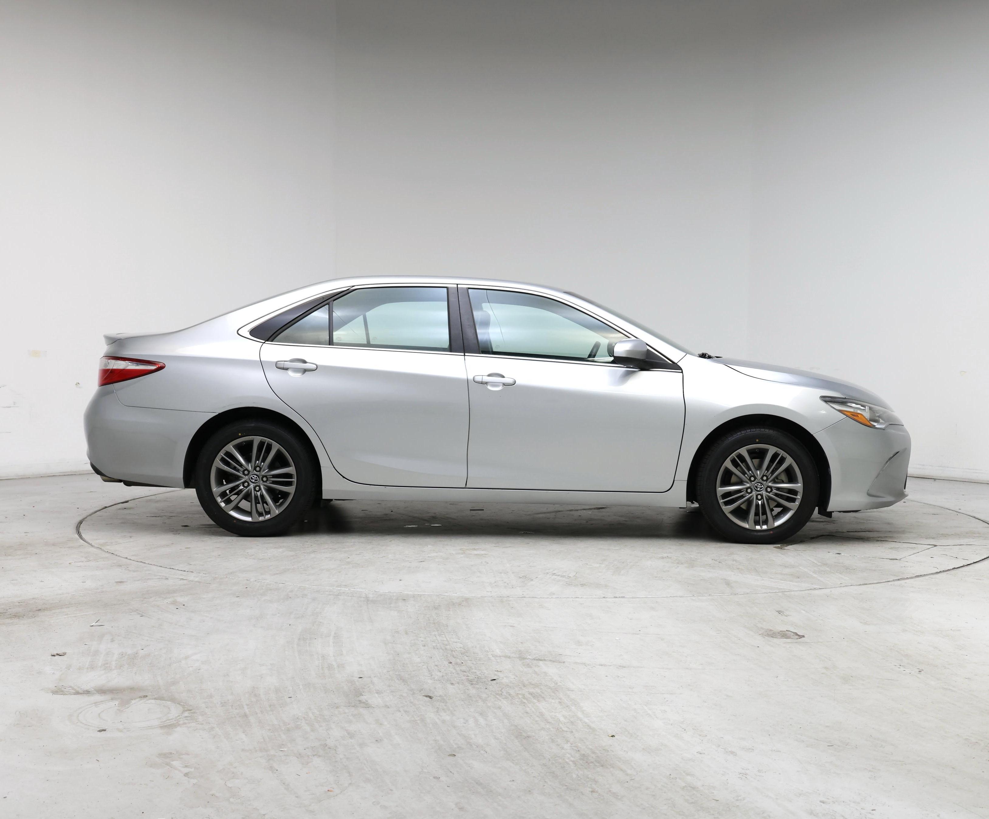 Thumbnail: 2017 Toyota Camry - 7