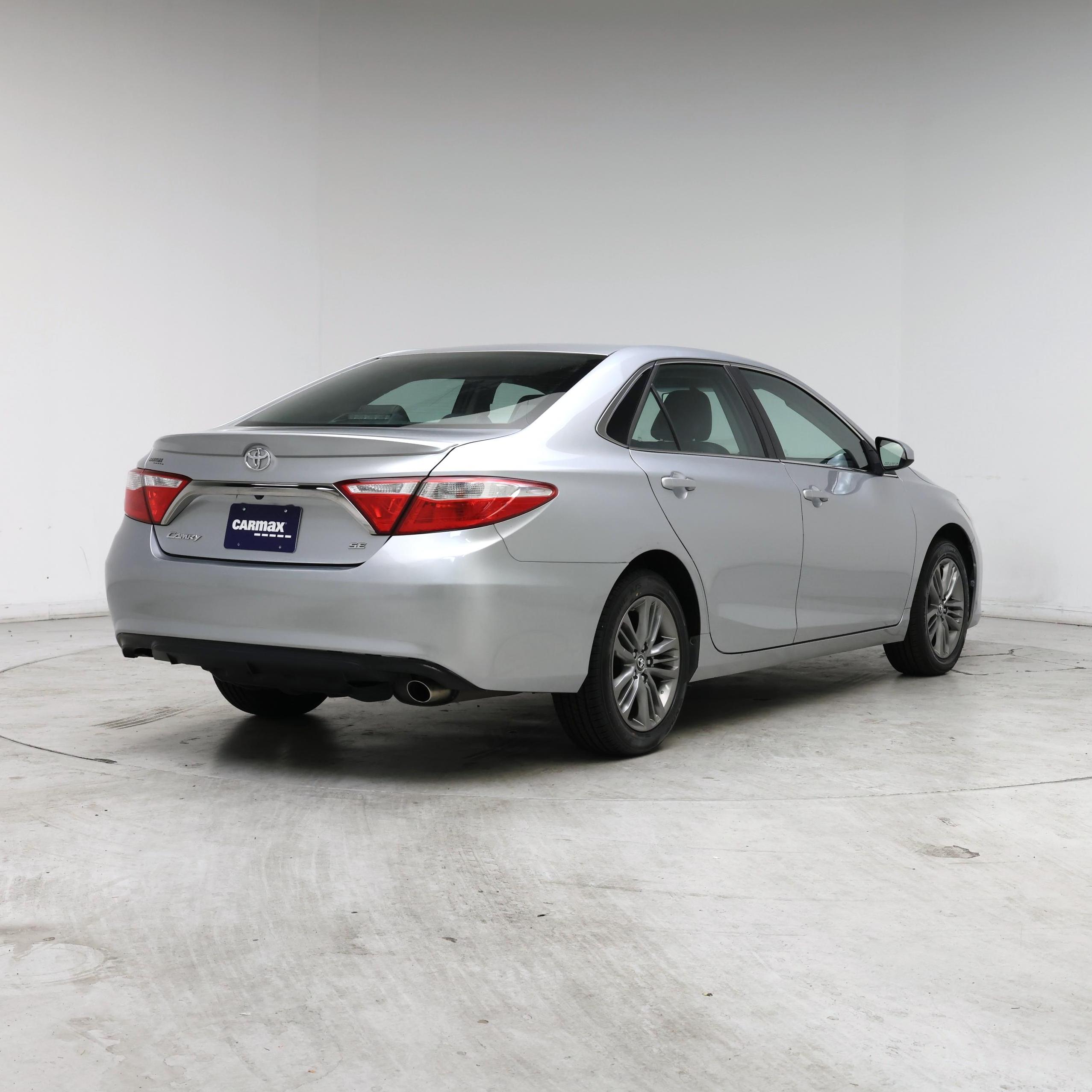Thumbnail: 2017 Toyota Camry - 8