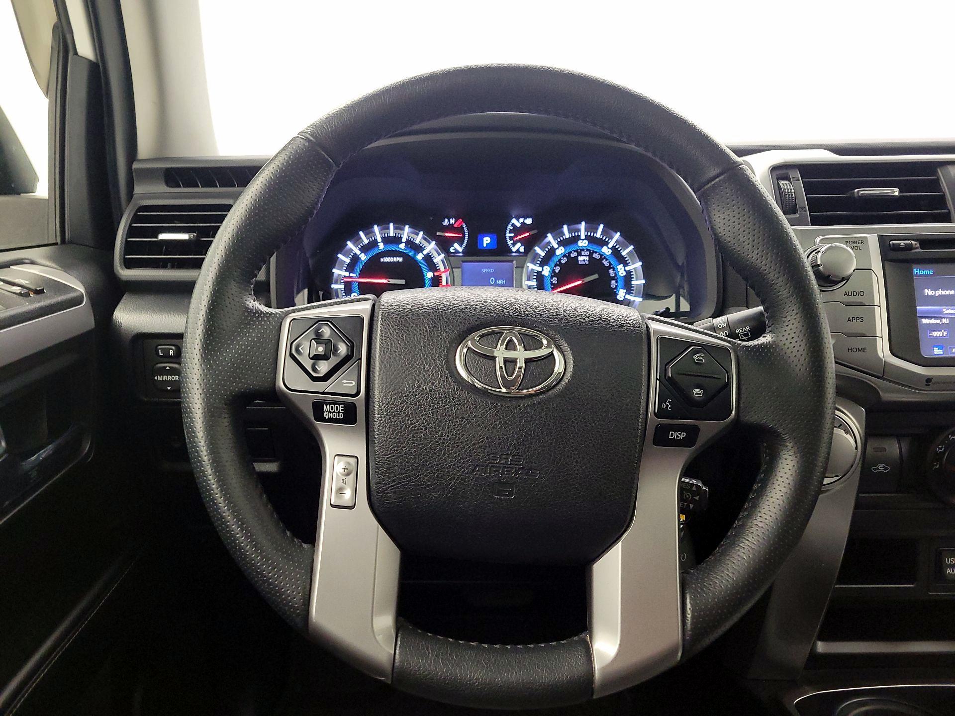 Thumbnail: 2019 Toyota 4Runner - 10