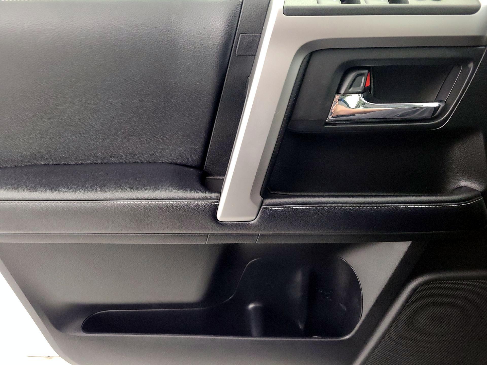Thumbnail: 2019 Toyota 4Runner - 12