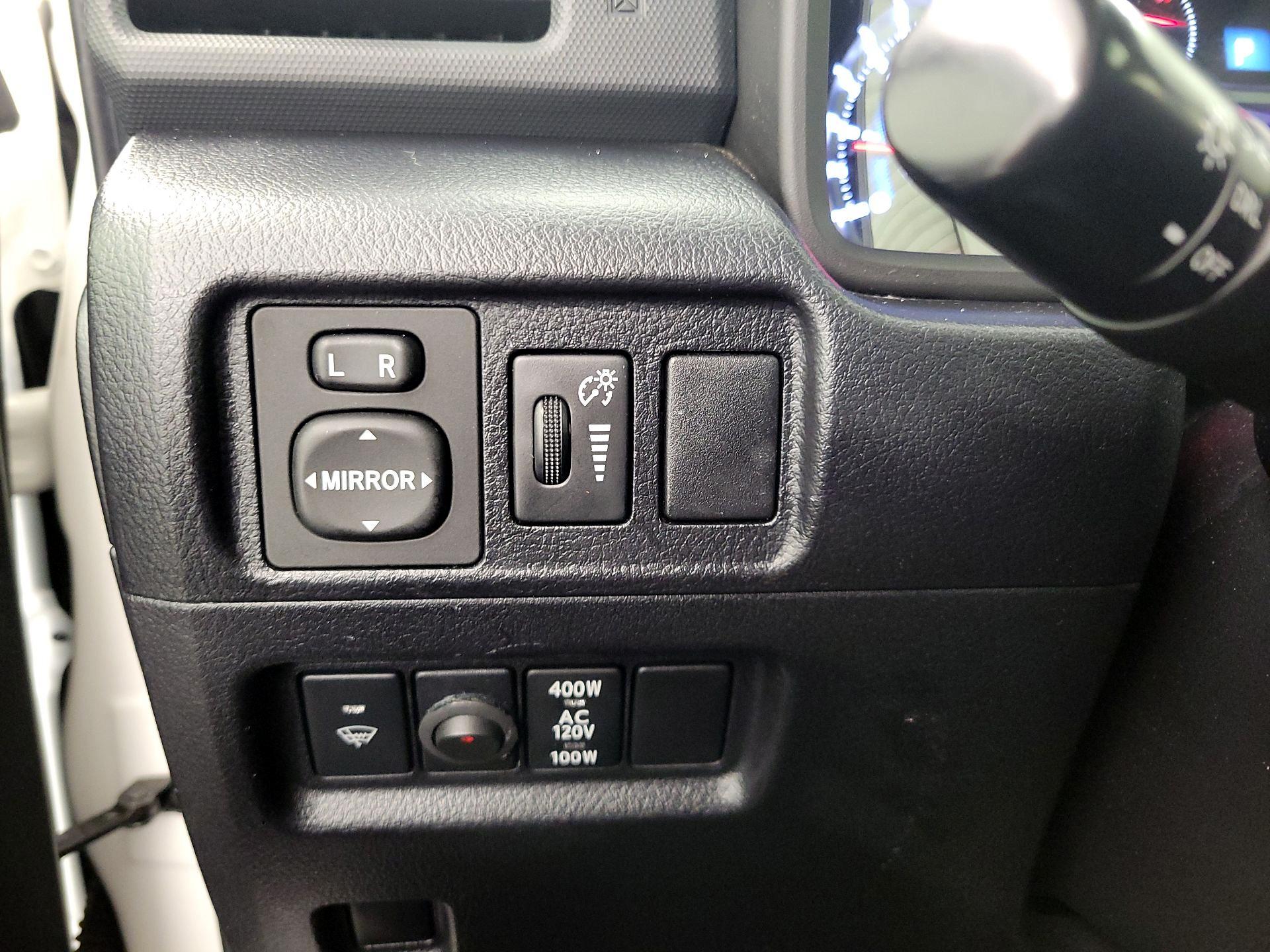 Thumbnail: 2019 Toyota 4Runner - 13