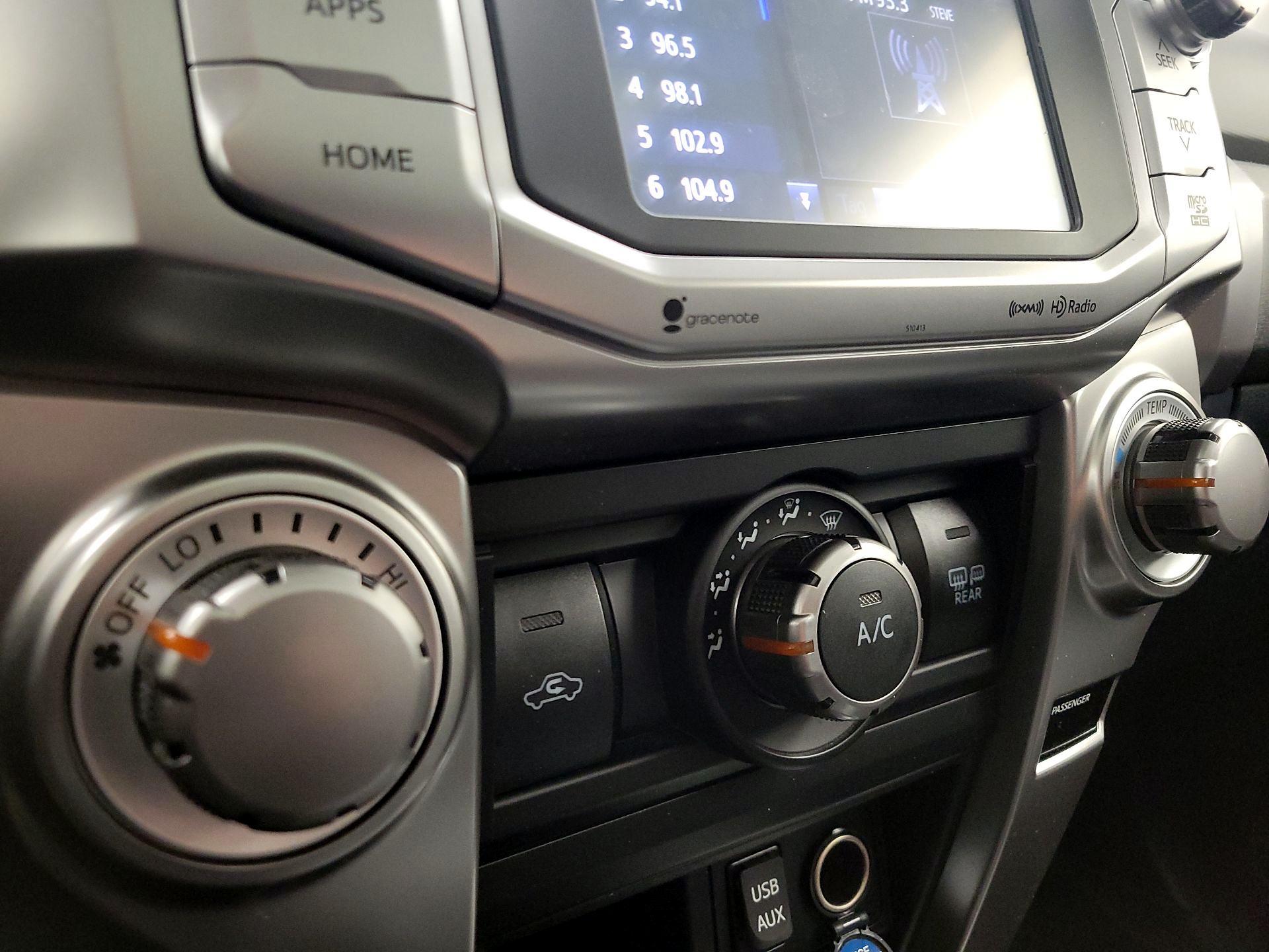 Thumbnail: 2019 Toyota 4Runner - 17