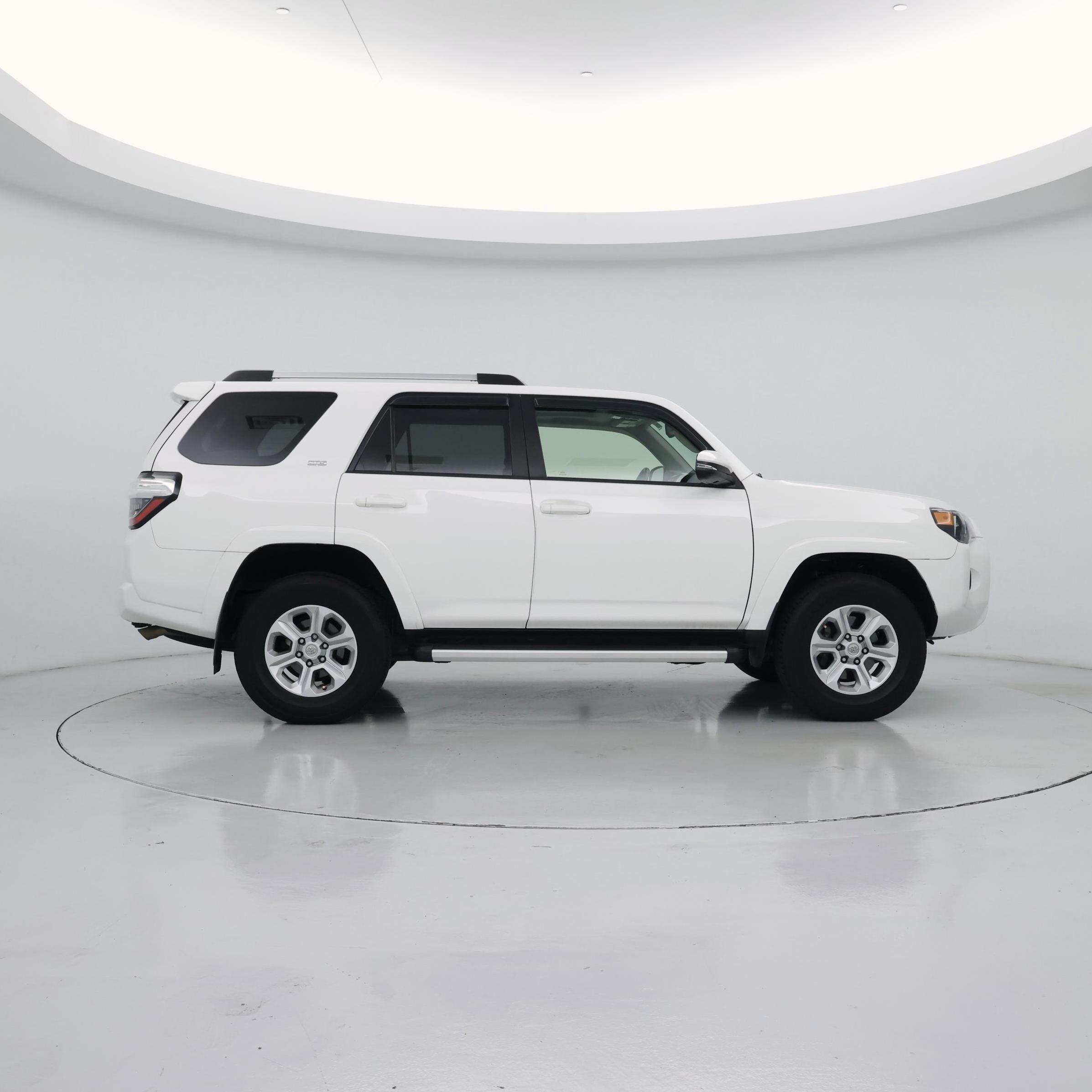 Thumbnail: 2019 Toyota 4Runner - 7