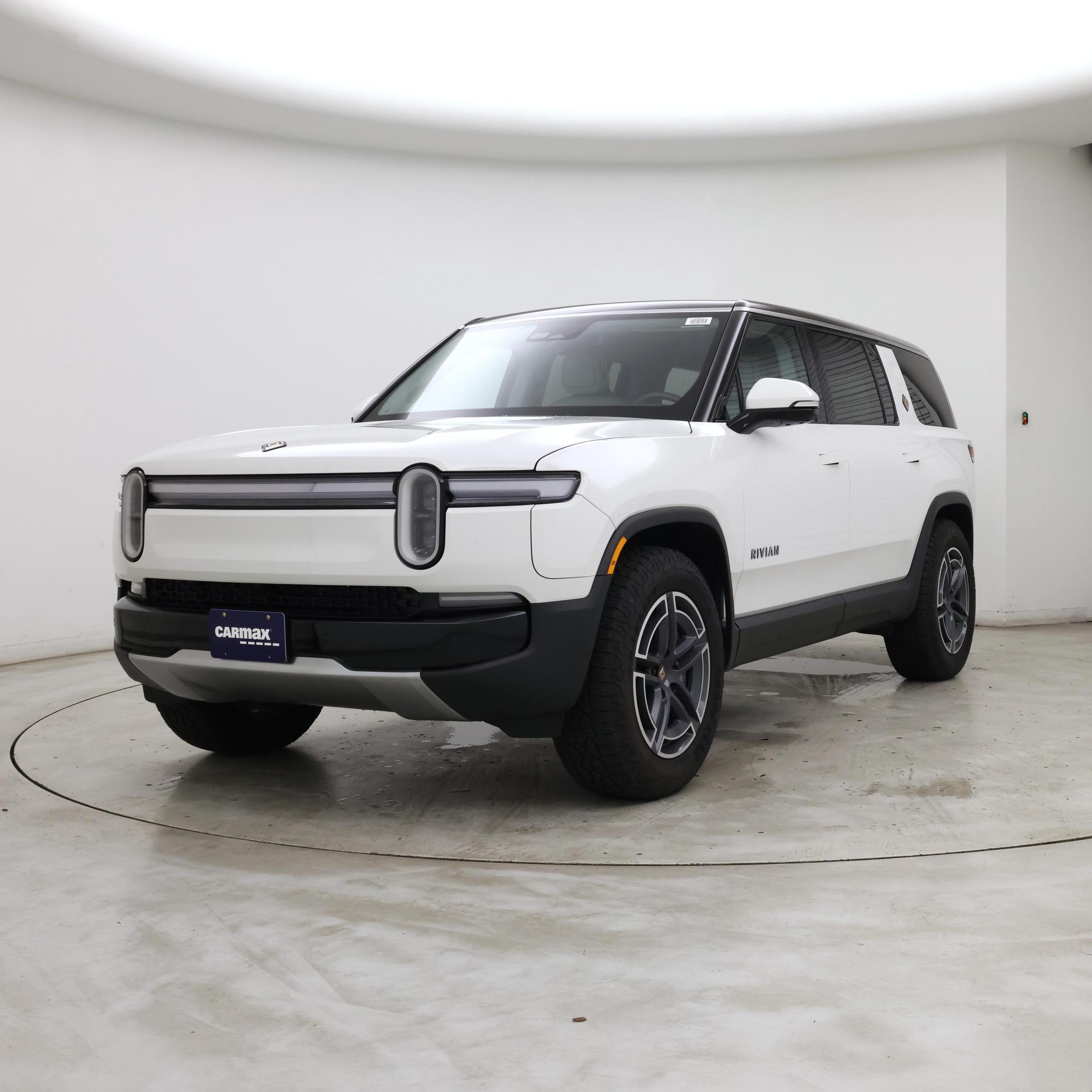 Thumbnail: 2025 Rivian R1S - 4