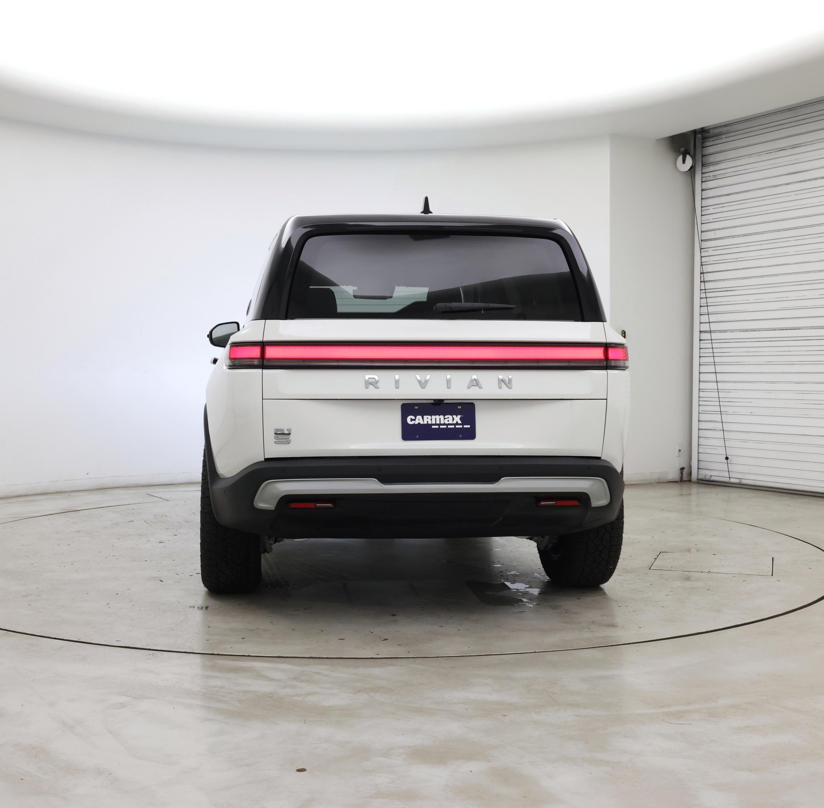 Thumbnail: 2025 Rivian R1S - 6