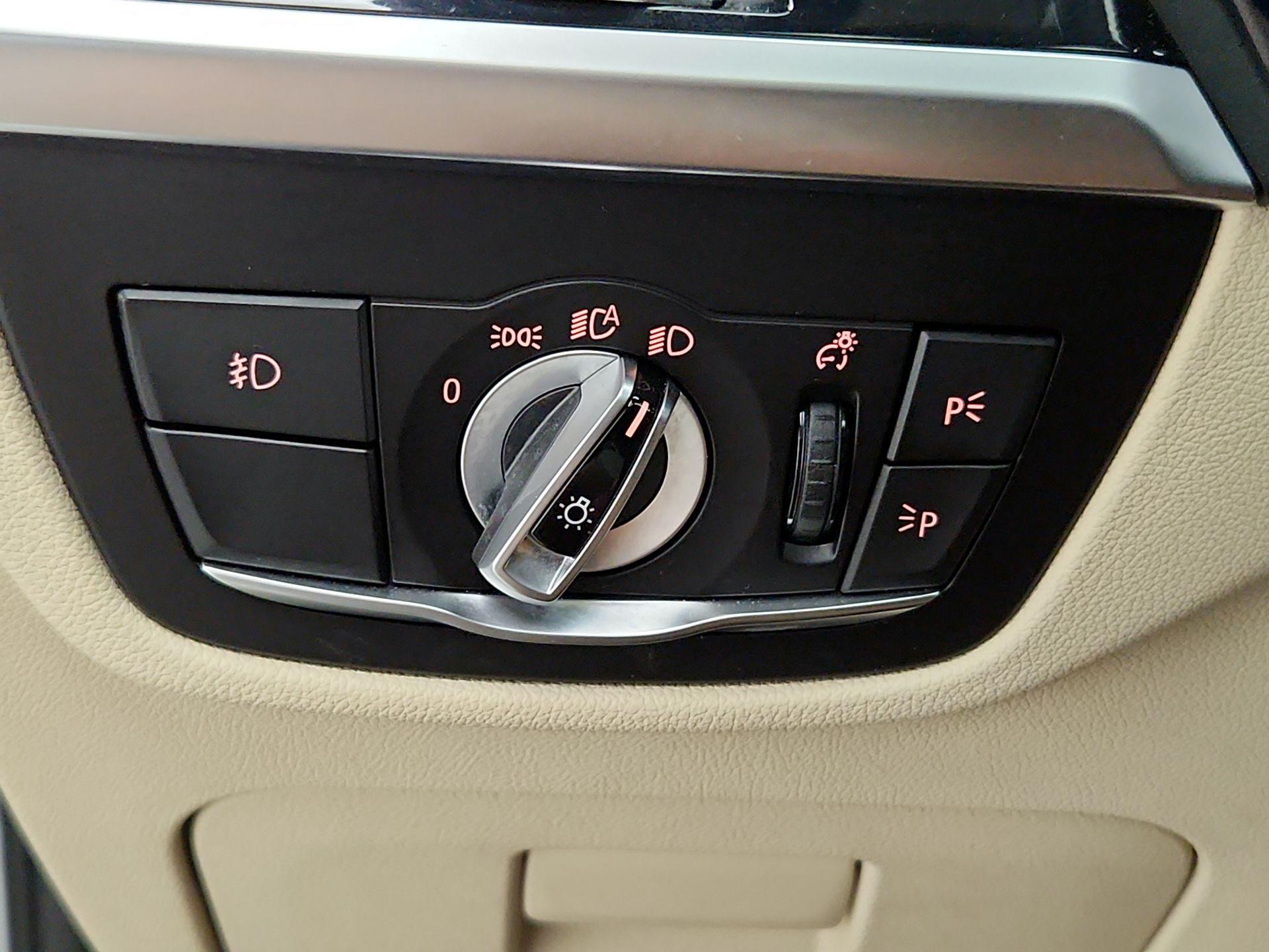 Thumbnail: 2021 BMW X3 - 13