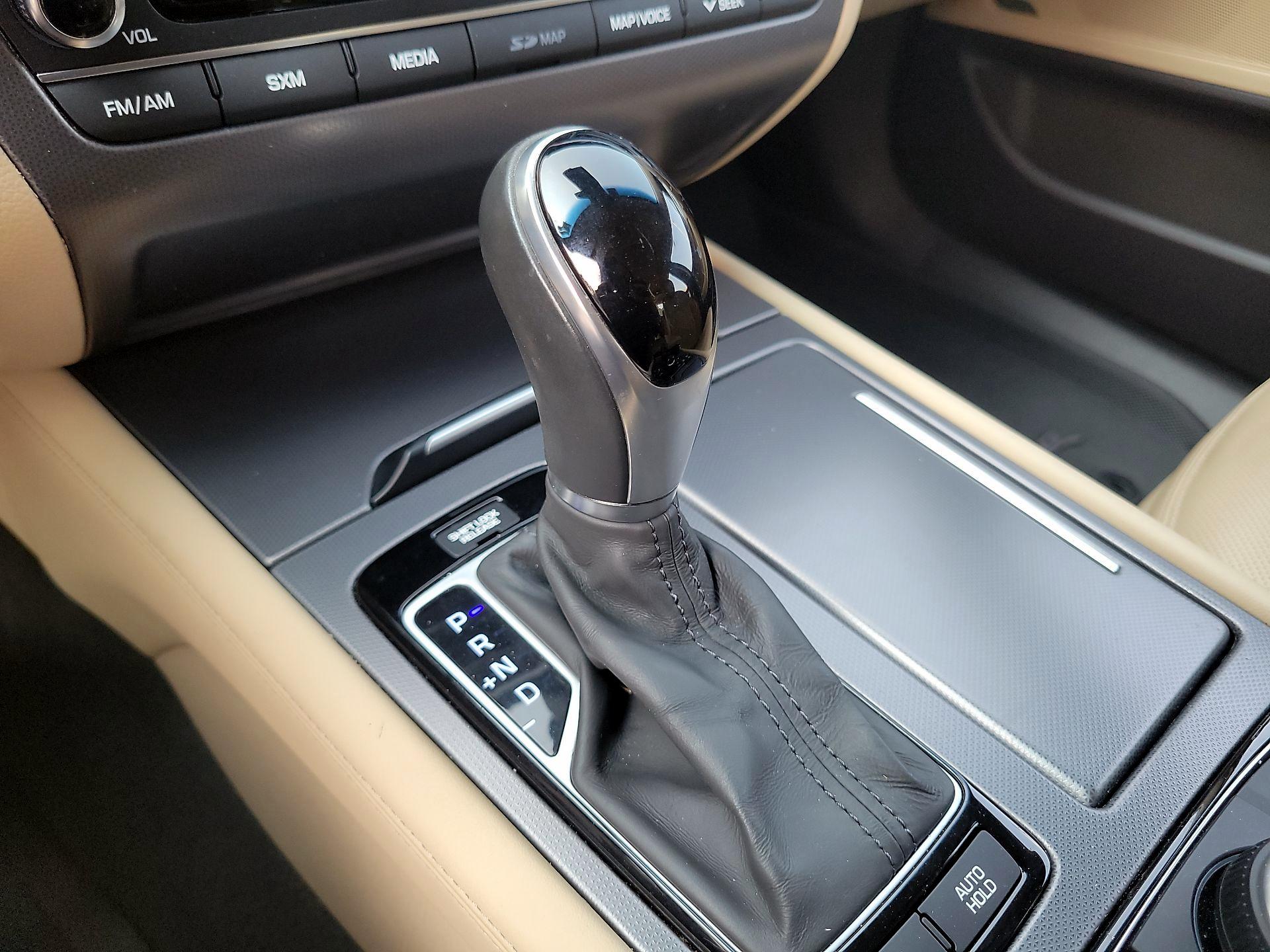 Thumbnail: 2016 Hyundai Genesis - 16