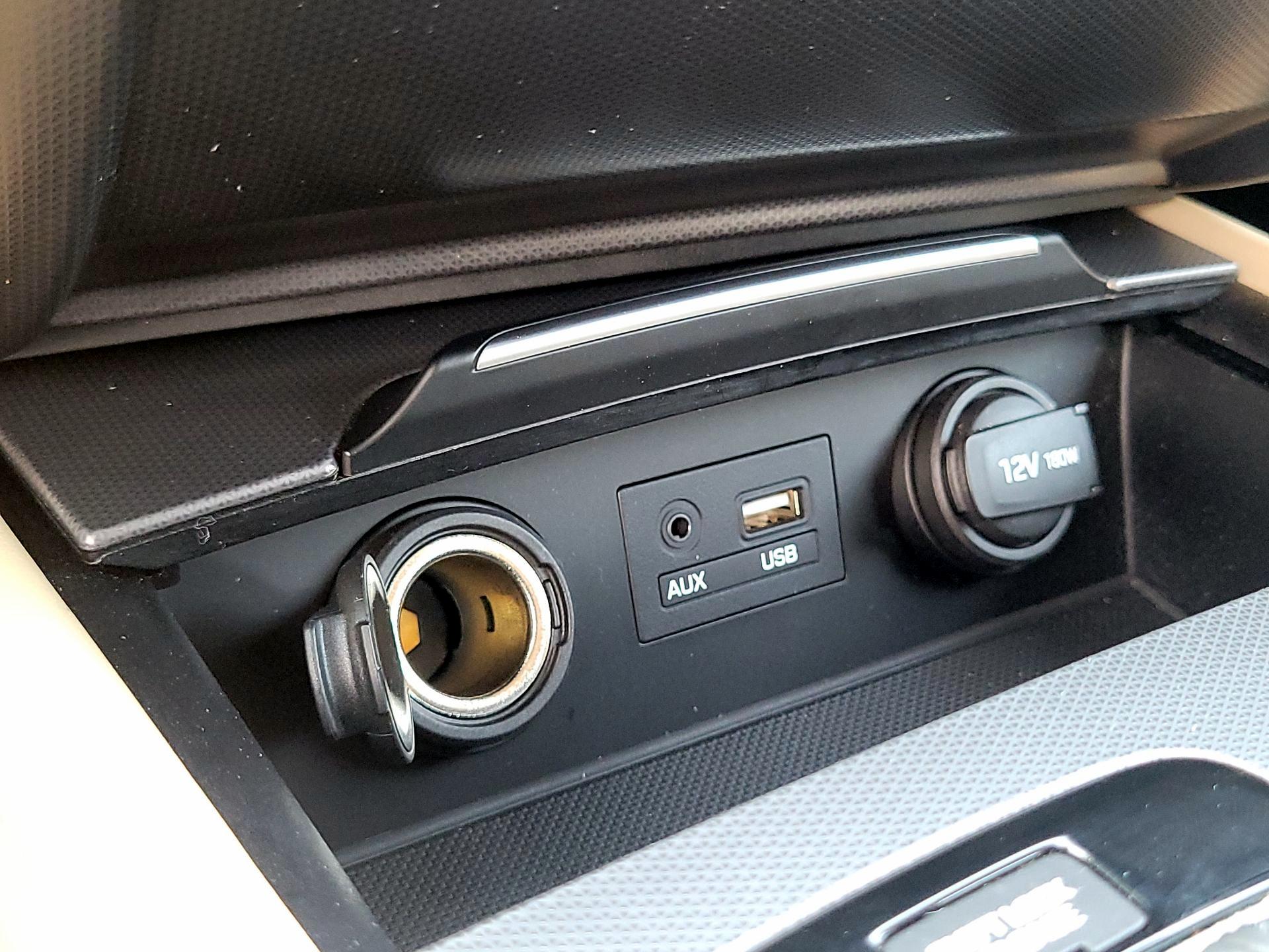 Thumbnail: 2016 Hyundai Genesis - 17