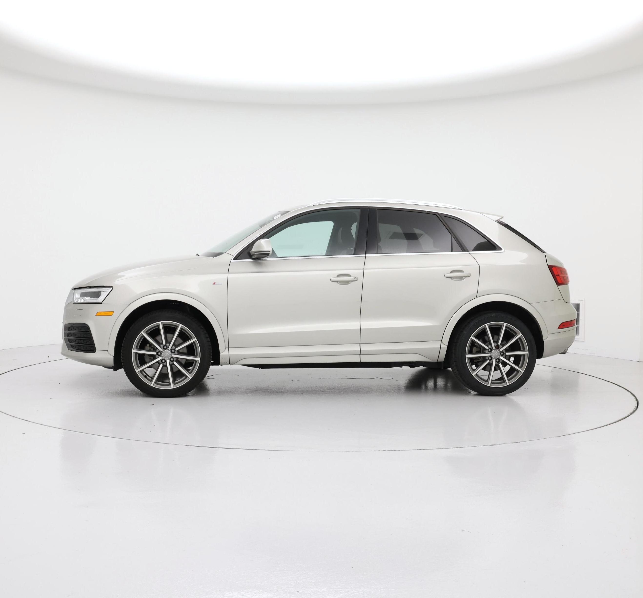 Thumbnail: 2018 Audi Q3 - 3